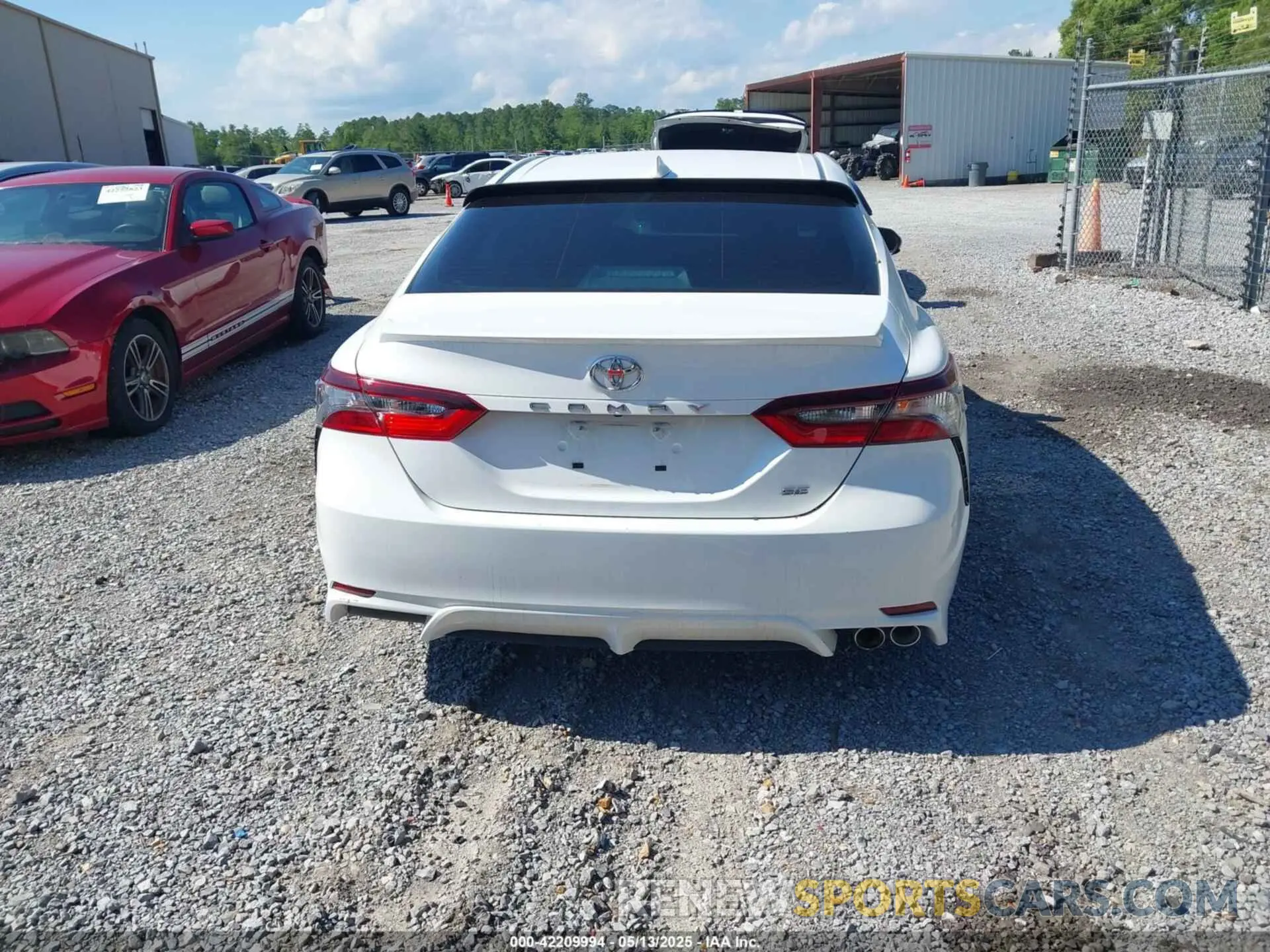 17 Photograph of a damaged car 4T1G11AK2MU403618 TOYOTA CAMRY 2021