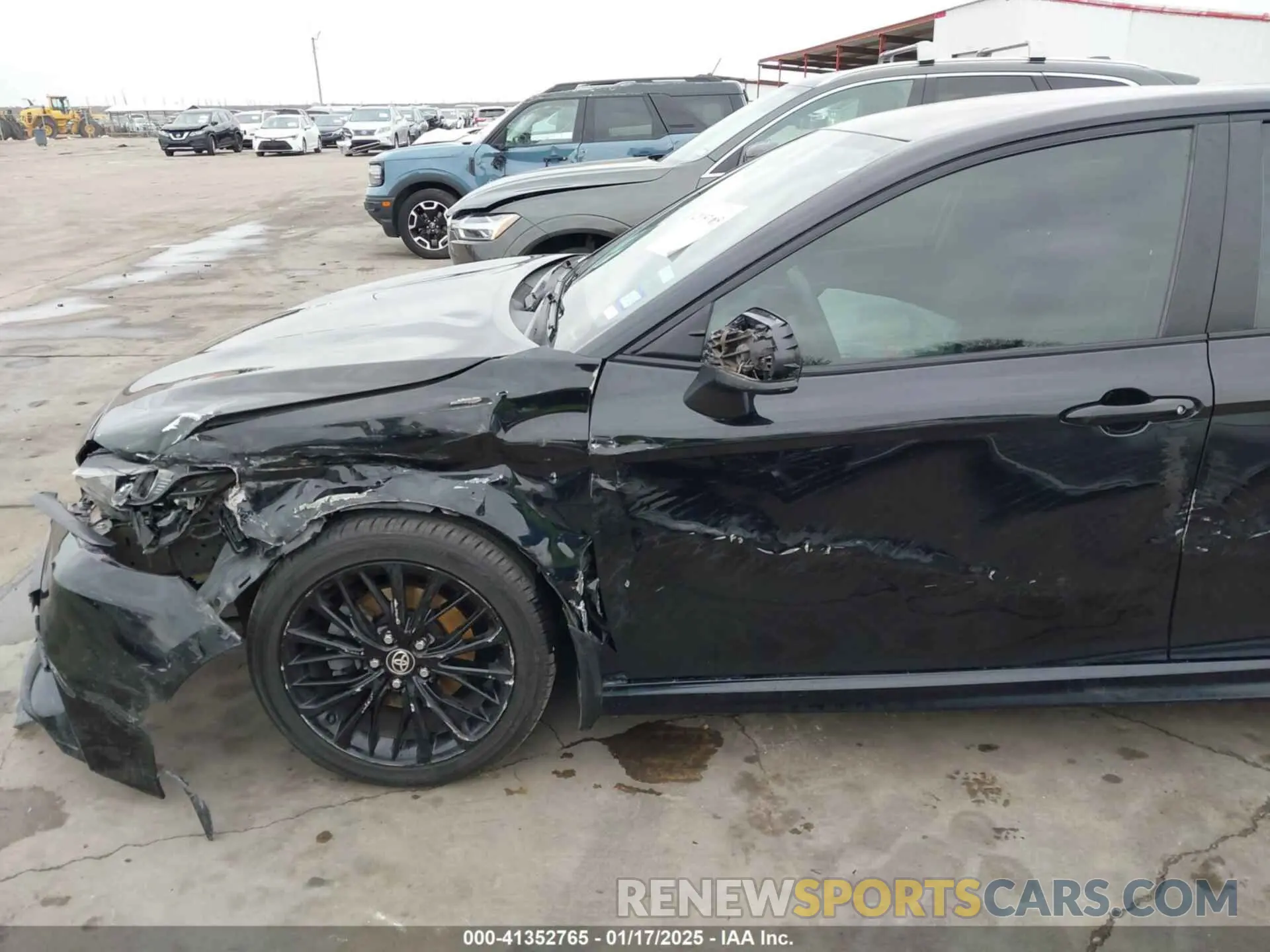 19 Photograph of a damaged car 4T1G11AK2MU404008 TOYOTA CAMRY 2021