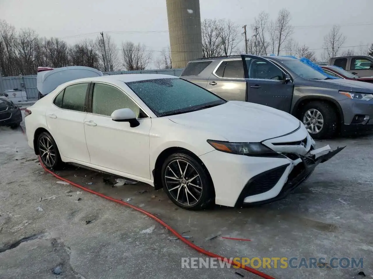 4 Photograph of a damaged car 4T1G11AK2MU425330 TOYOTA CAMRY 2021