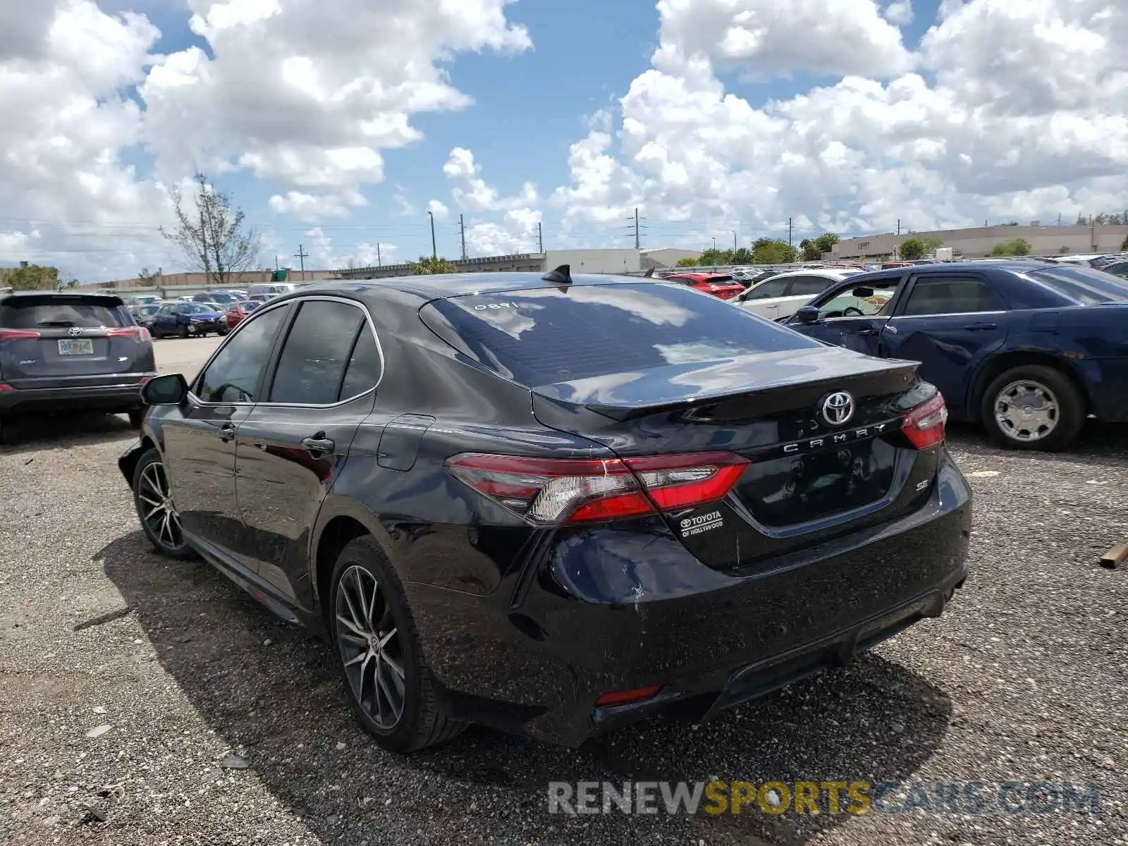 3 Photograph of a damaged car 4T1G11AK2MU450891 TOYOTA CAMRY 2021