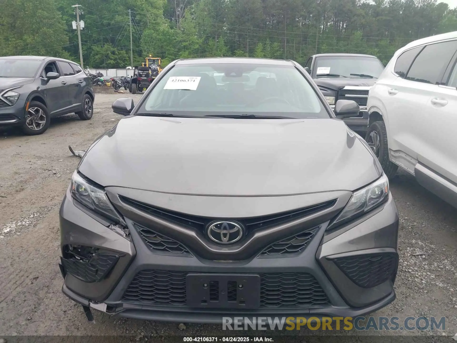 12 Photograph of a damaged car 4T1G11AK2MU454794 TOYOTA CAMRY 2021