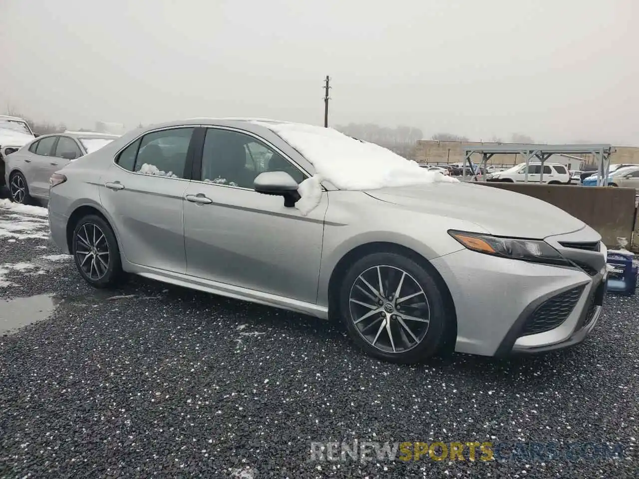 4 Photograph of a damaged car 4T1G11AK2MU466590 TOYOTA CAMRY 2021