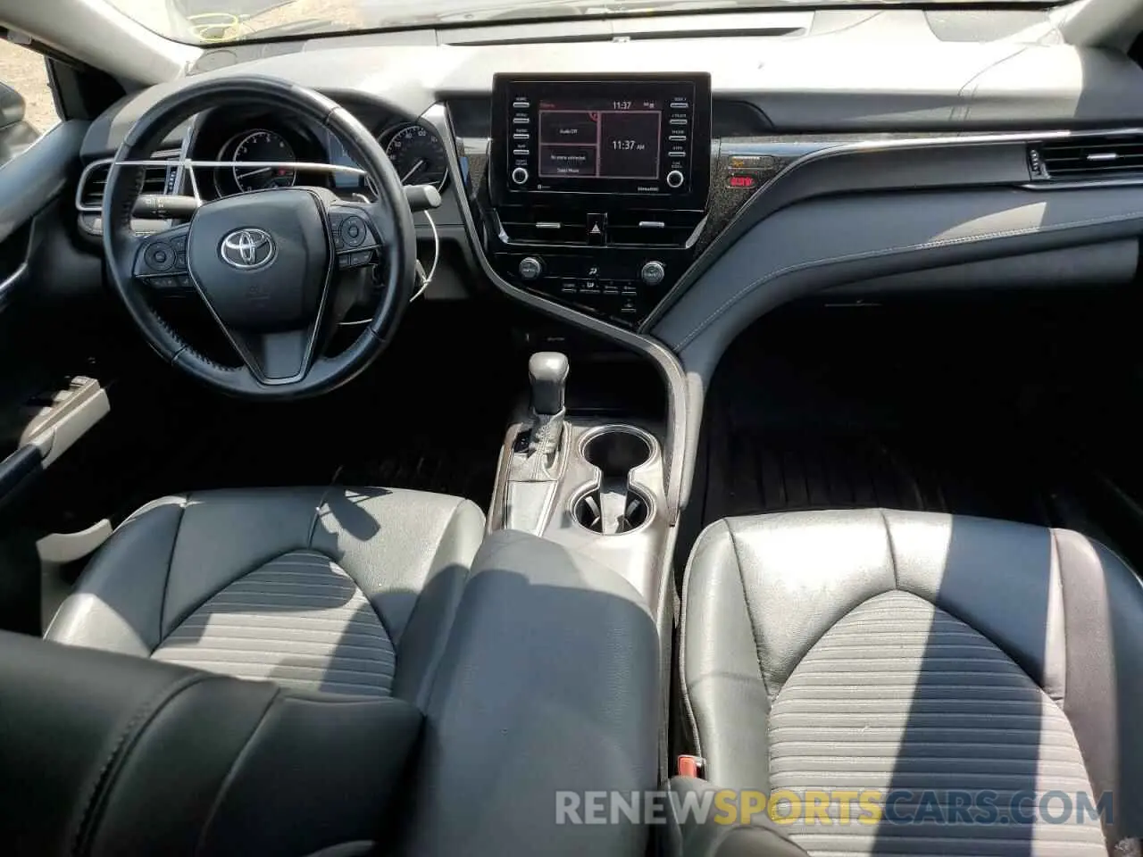 8 Photograph of a damaged car 4T1G11AK2MU468713 TOYOTA CAMRY 2021