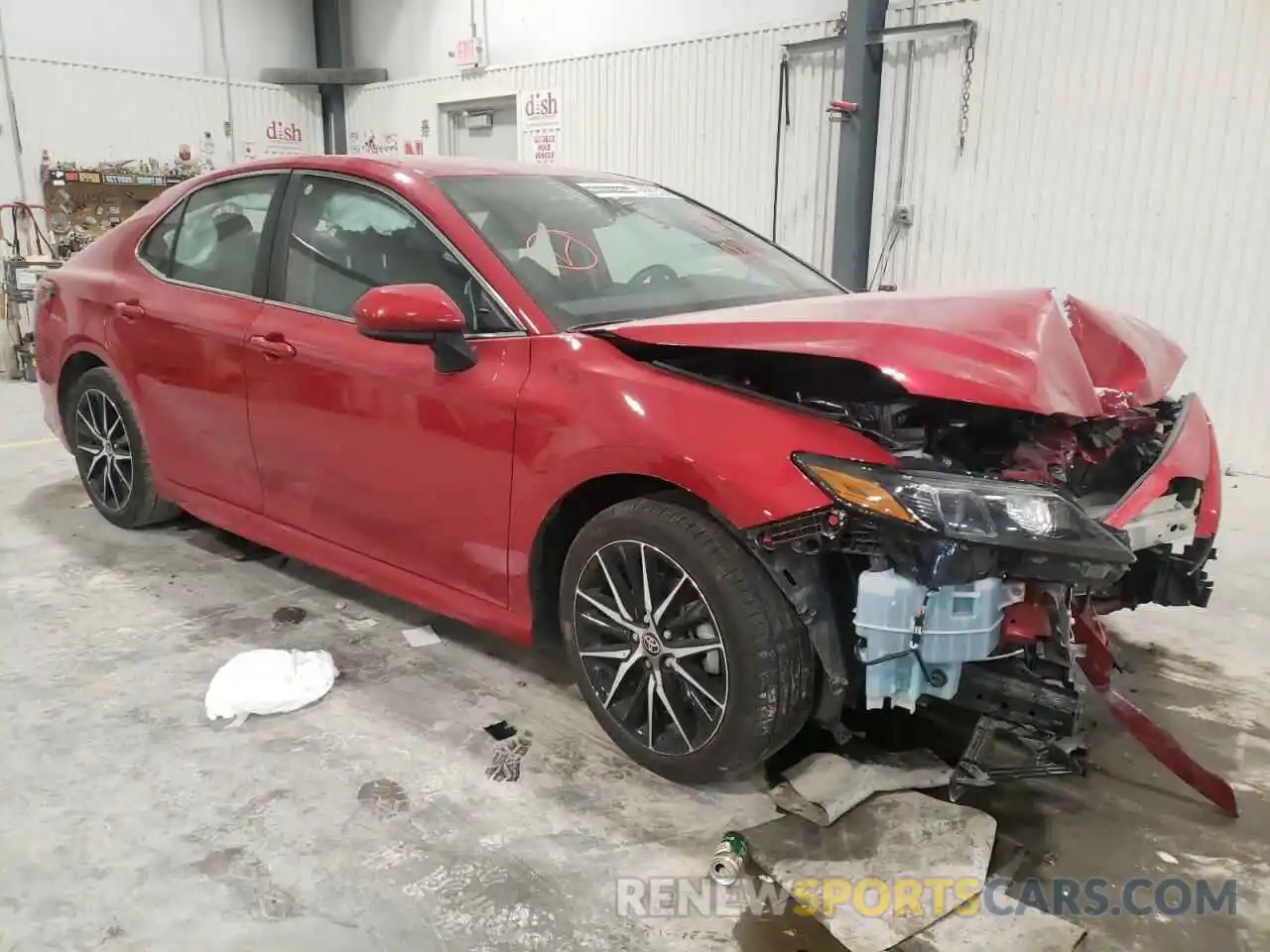 1 Photograph of a damaged car 4T1G11AK2MU470140 TOYOTA CAMRY 2021