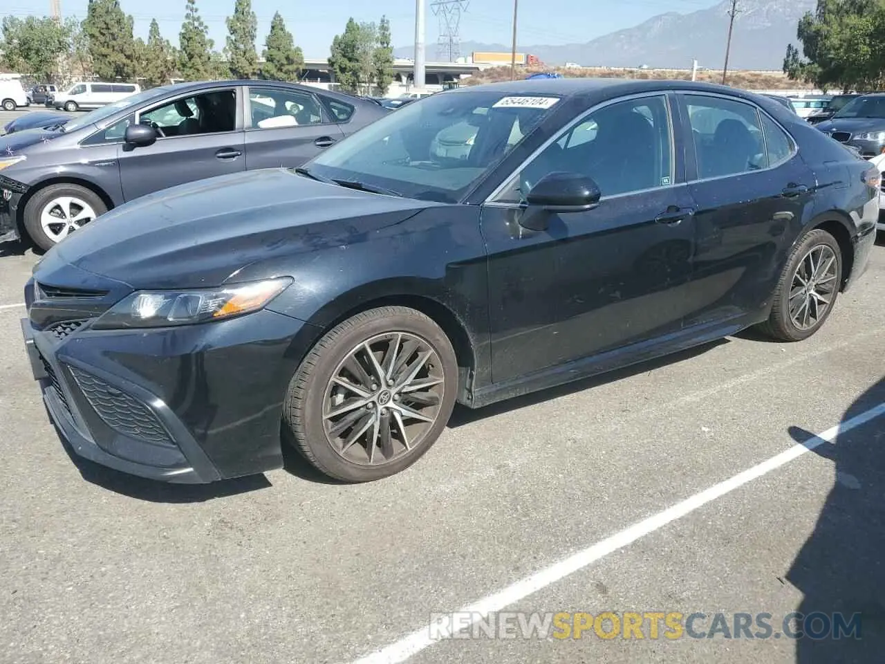 1 Photograph of a damaged car 4T1G11AK2MU471398 TOYOTA CAMRY 2021