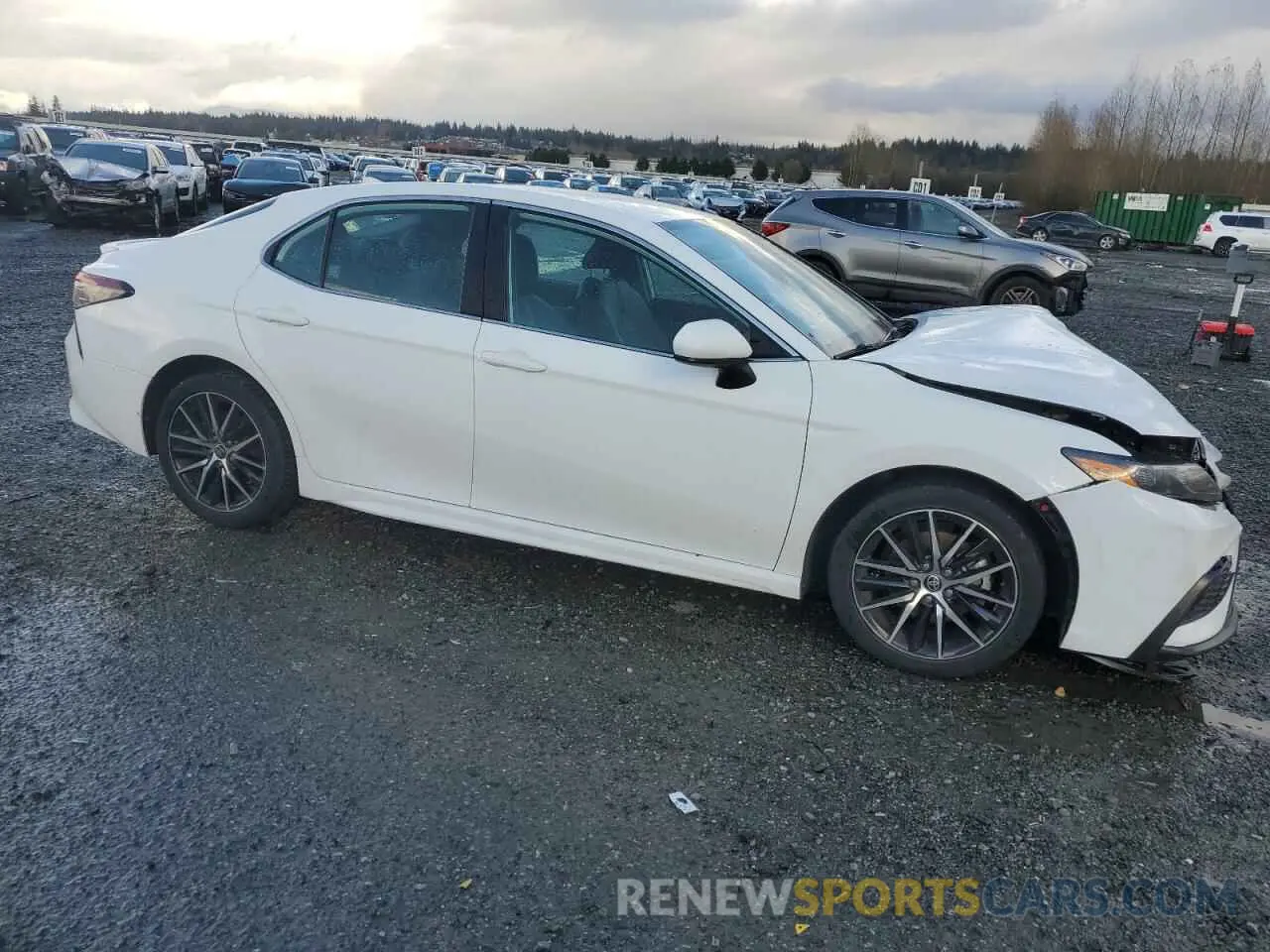 4 Photograph of a damaged car 4T1G11AK2MU474821 TOYOTA CAMRY 2021
