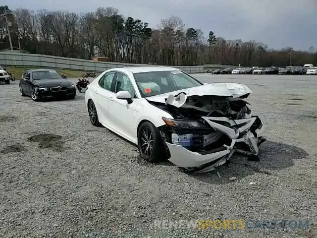 11 Photograph of a damaged car 4T1G11AK2MU484894 TOYOTA CAMRY 2021