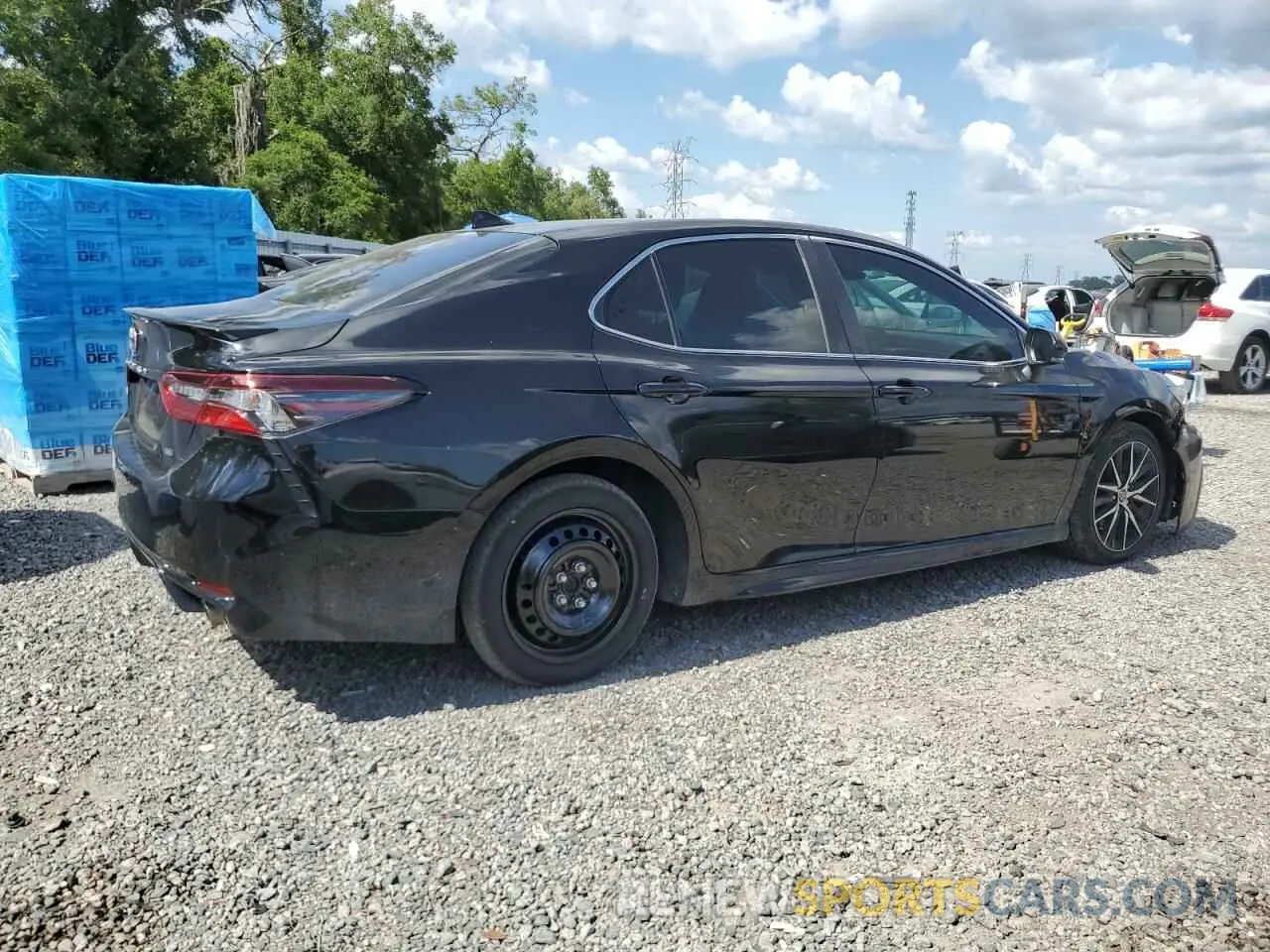 3 Photograph of a damaged car 4T1G11AK2MU492901 TOYOTA CAMRY 2021