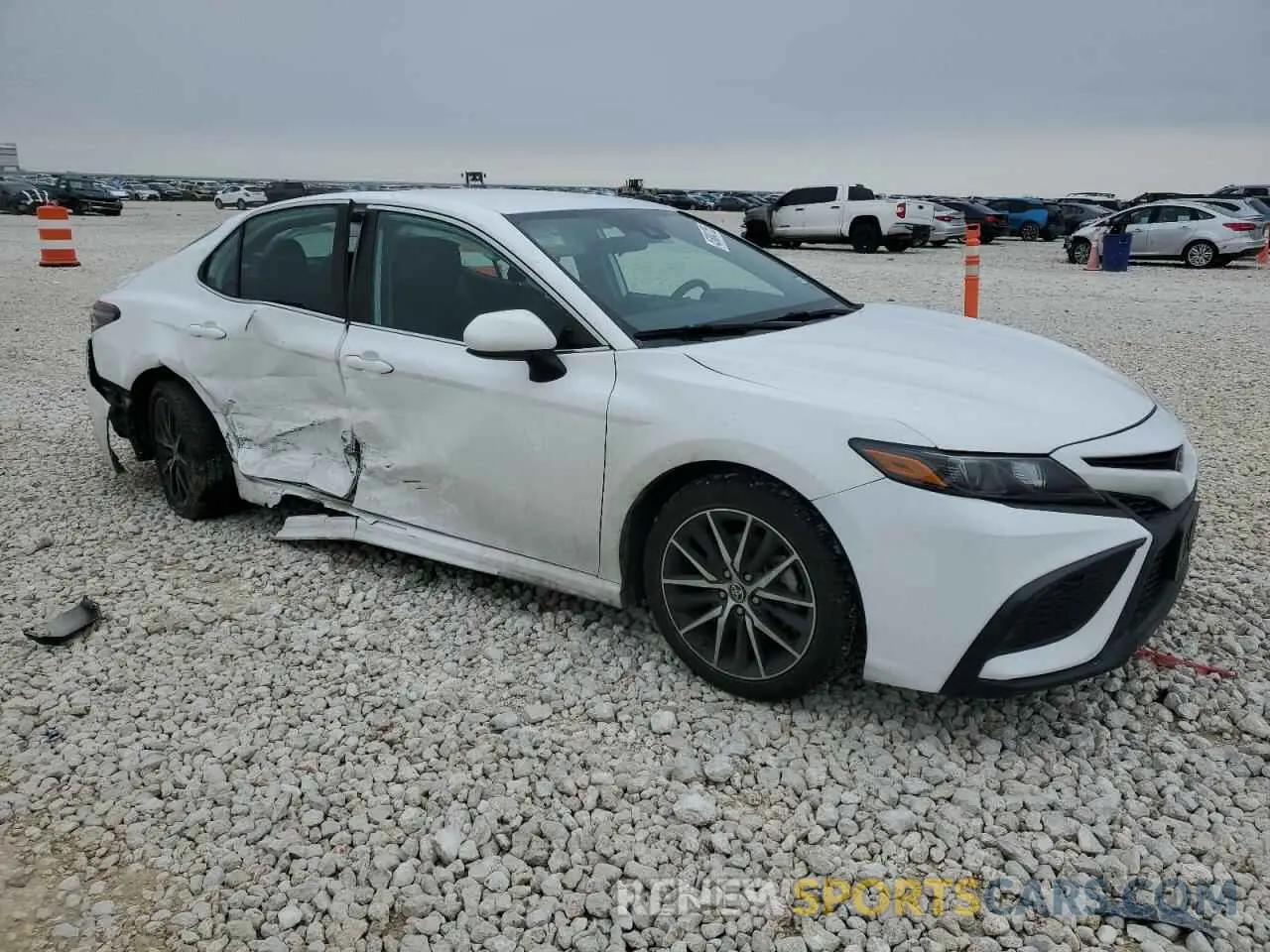 4 Photograph of a damaged car 4T1G11AK2MU512385 TOYOTA CAMRY 2021