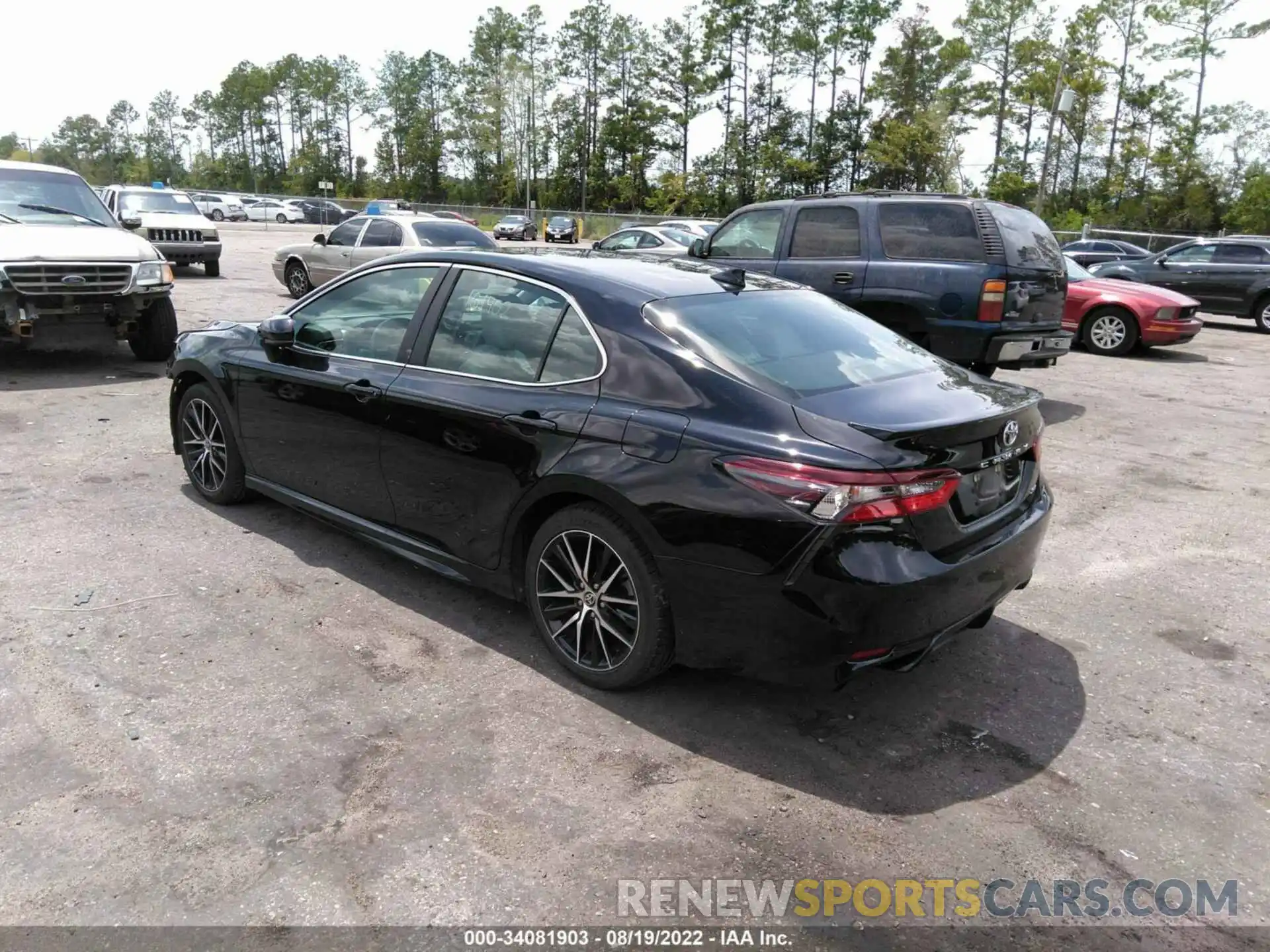 3 Photograph of a damaged car 4T1G11AK2MU522317 TOYOTA CAMRY 2021