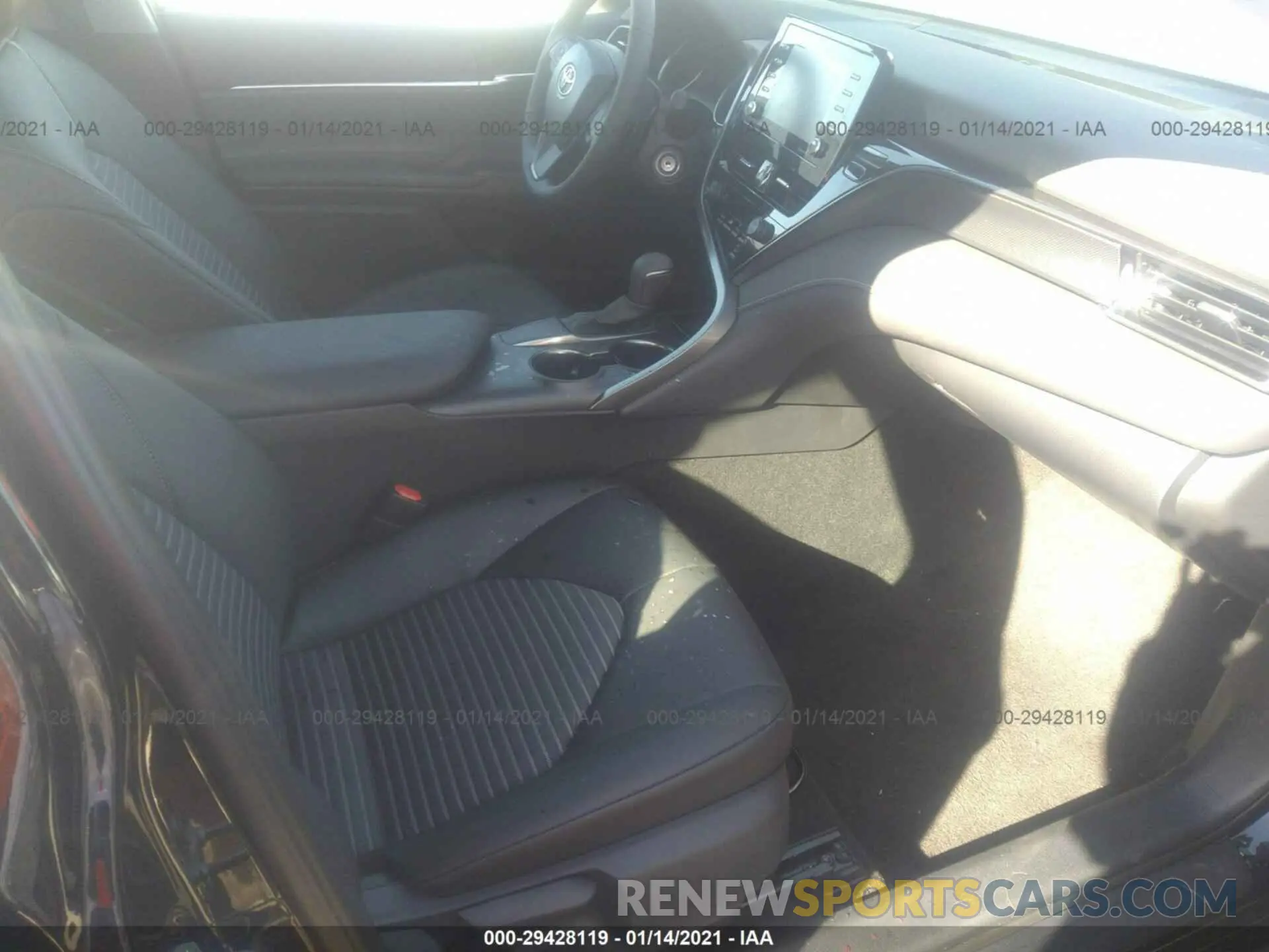 5 Photograph of a damaged car 4T1G11AK2MU528697 TOYOTA CAMRY 2021