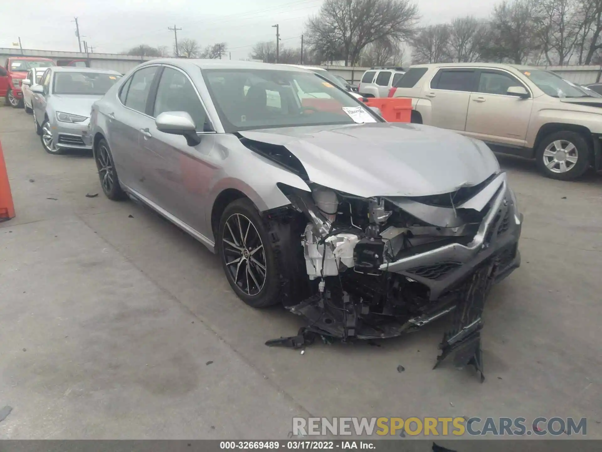 1 Photograph of a damaged car 4T1G11AK2MU534855 TOYOTA CAMRY 2021