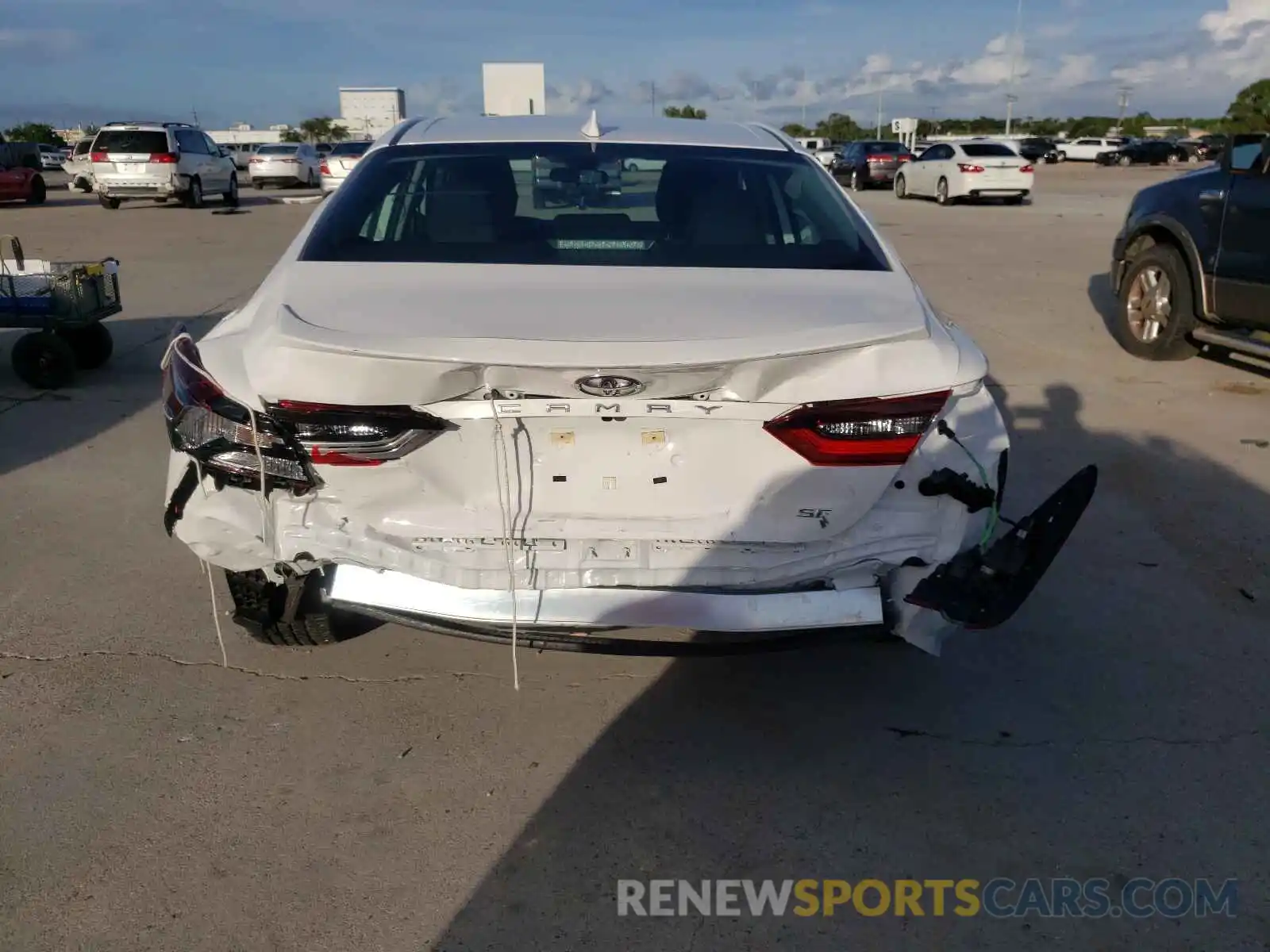 9 Photograph of a damaged car 4T1G11AK2MU535102 TOYOTA CAMRY 2021