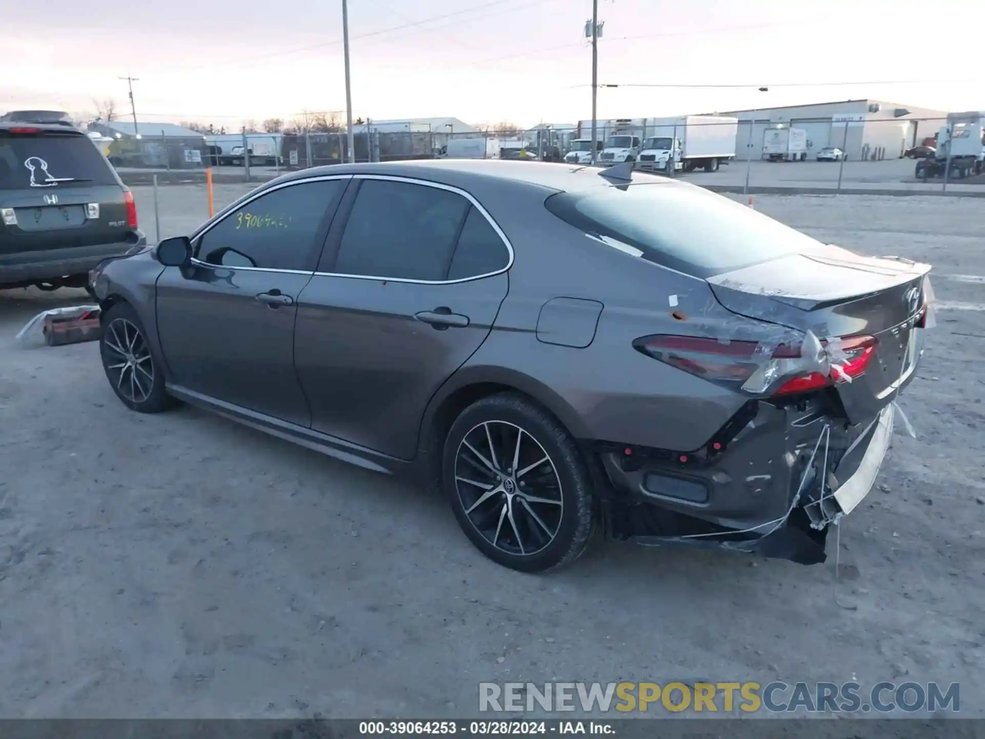 3 Photograph of a damaged car 4T1G11AK2MU535701 TOYOTA CAMRY 2021