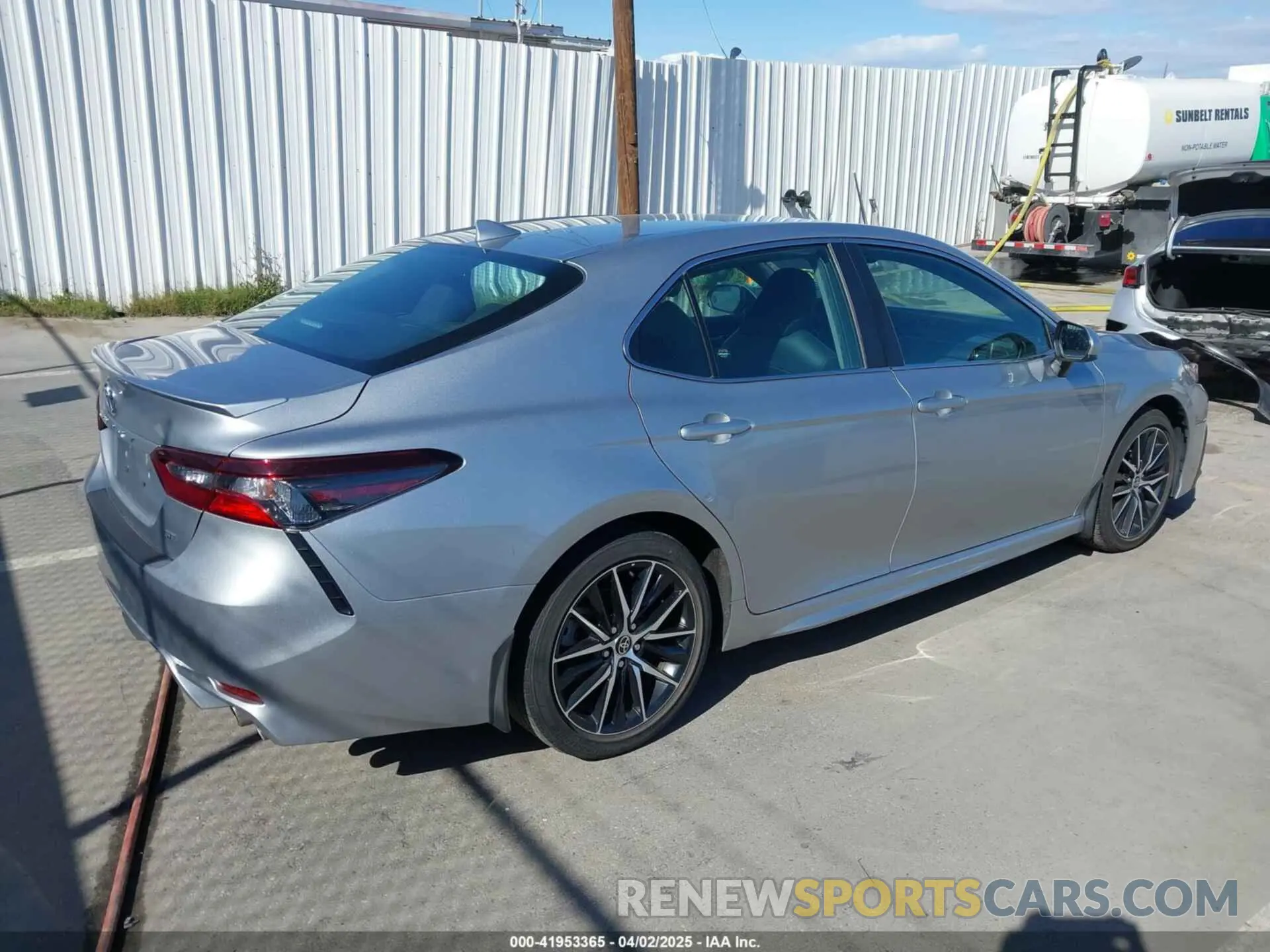 4 Photograph of a damaged car 4T1G11AK2MU539134 TOYOTA CAMRY 2021