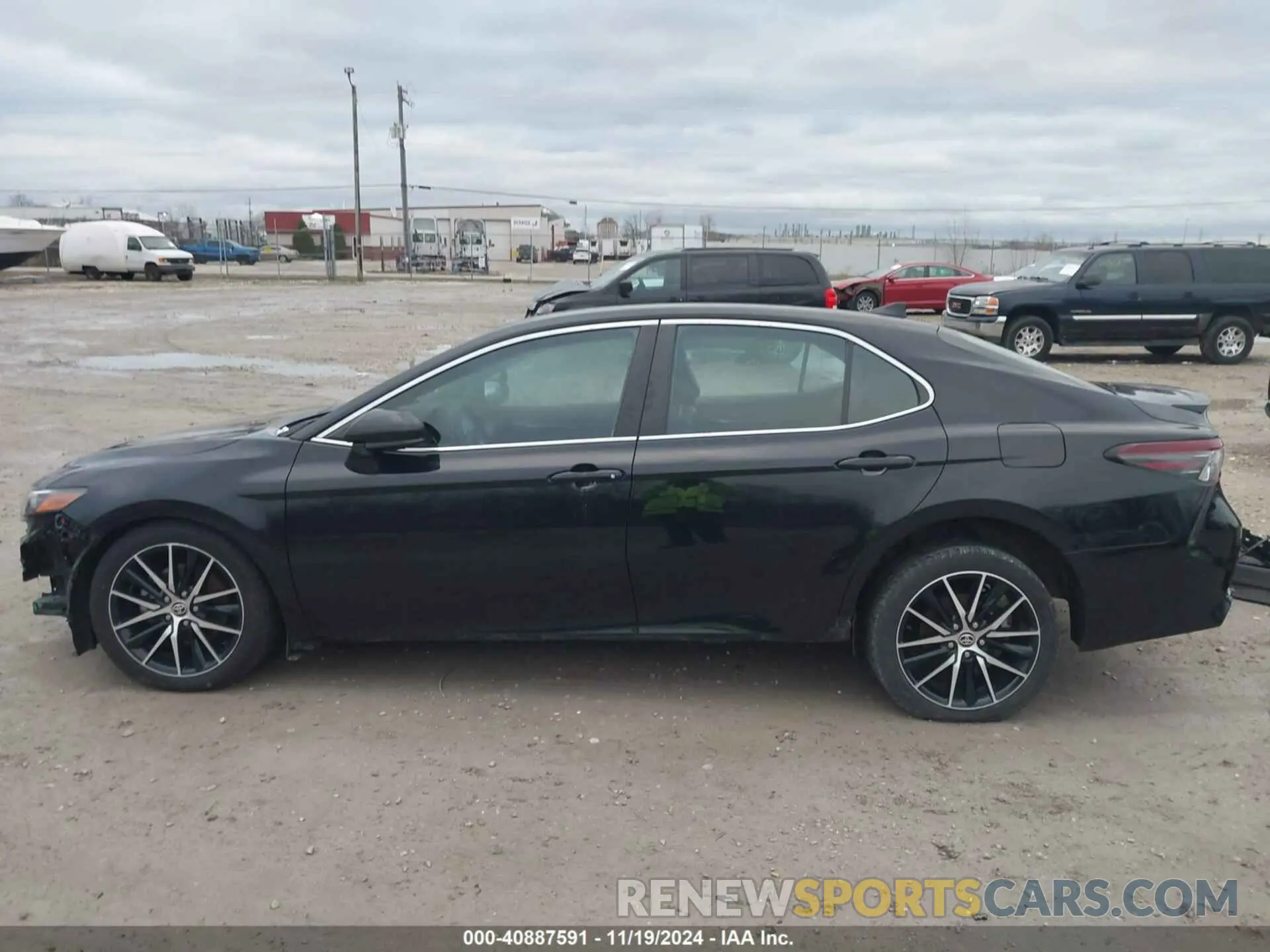 15 Photograph of a damaged car 4T1G11AK2MU541031 TOYOTA CAMRY 2021