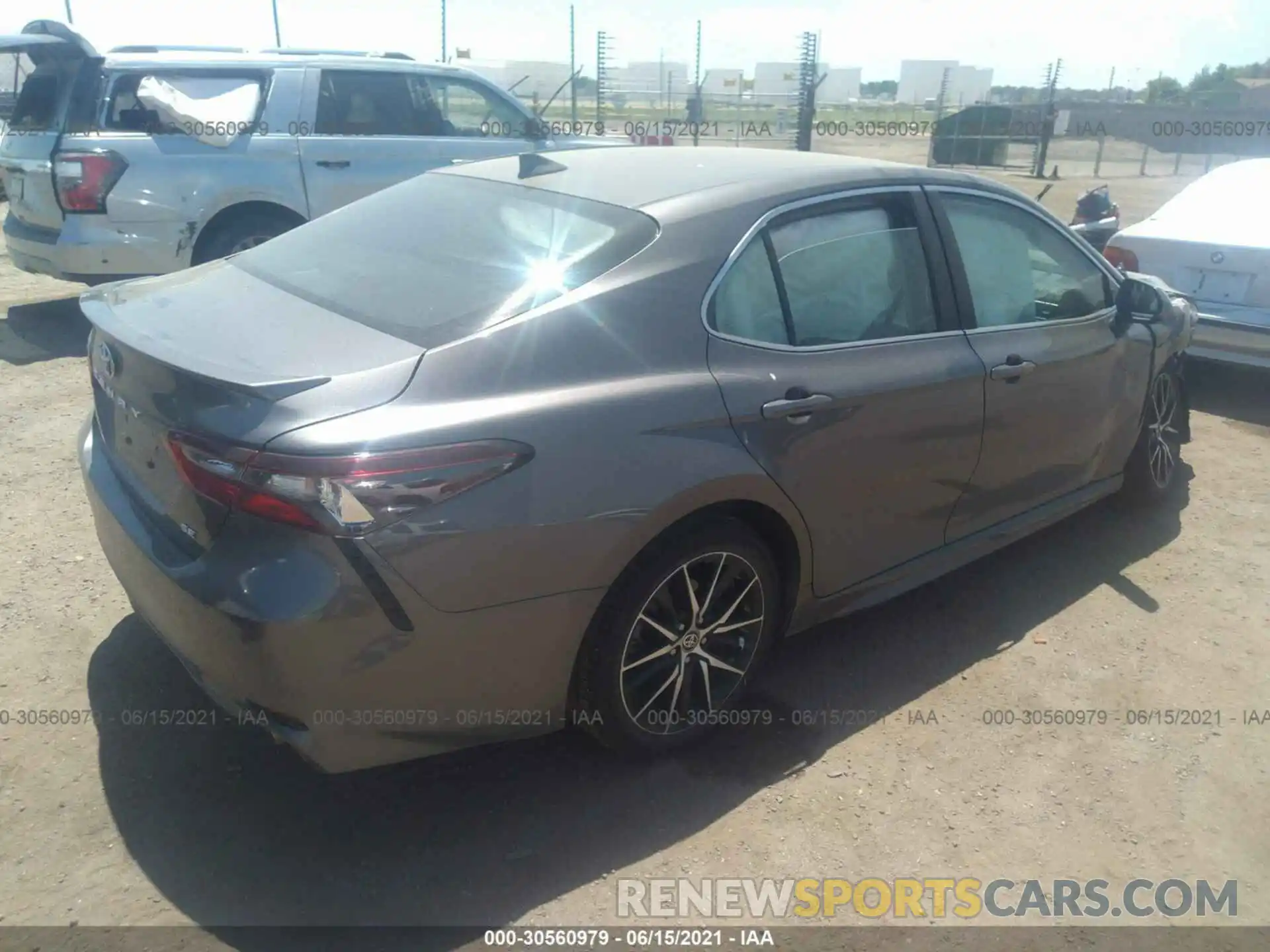 4 Photograph of a damaged car 4T1G11AK2MU543054 TOYOTA CAMRY 2021