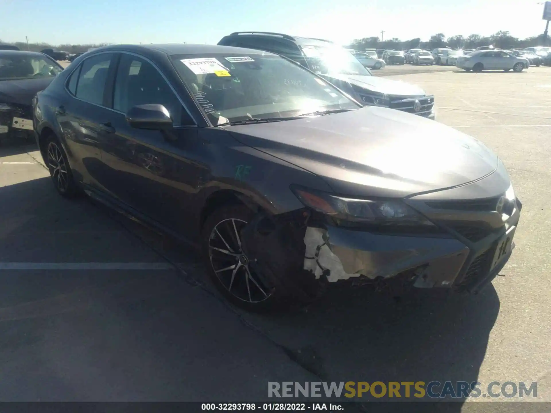 1 Photograph of a damaged car 4T1G11AK2MU547010 TOYOTA CAMRY 2021