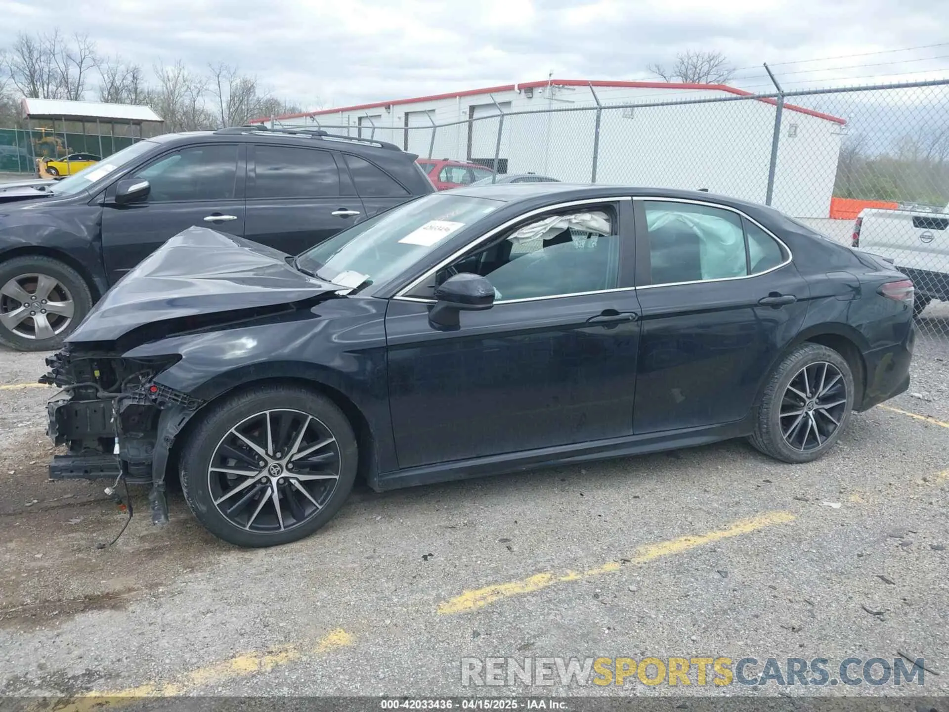 15 Photograph of a damaged car 4T1G11AK2MU548996 TOYOTA CAMRY 2021