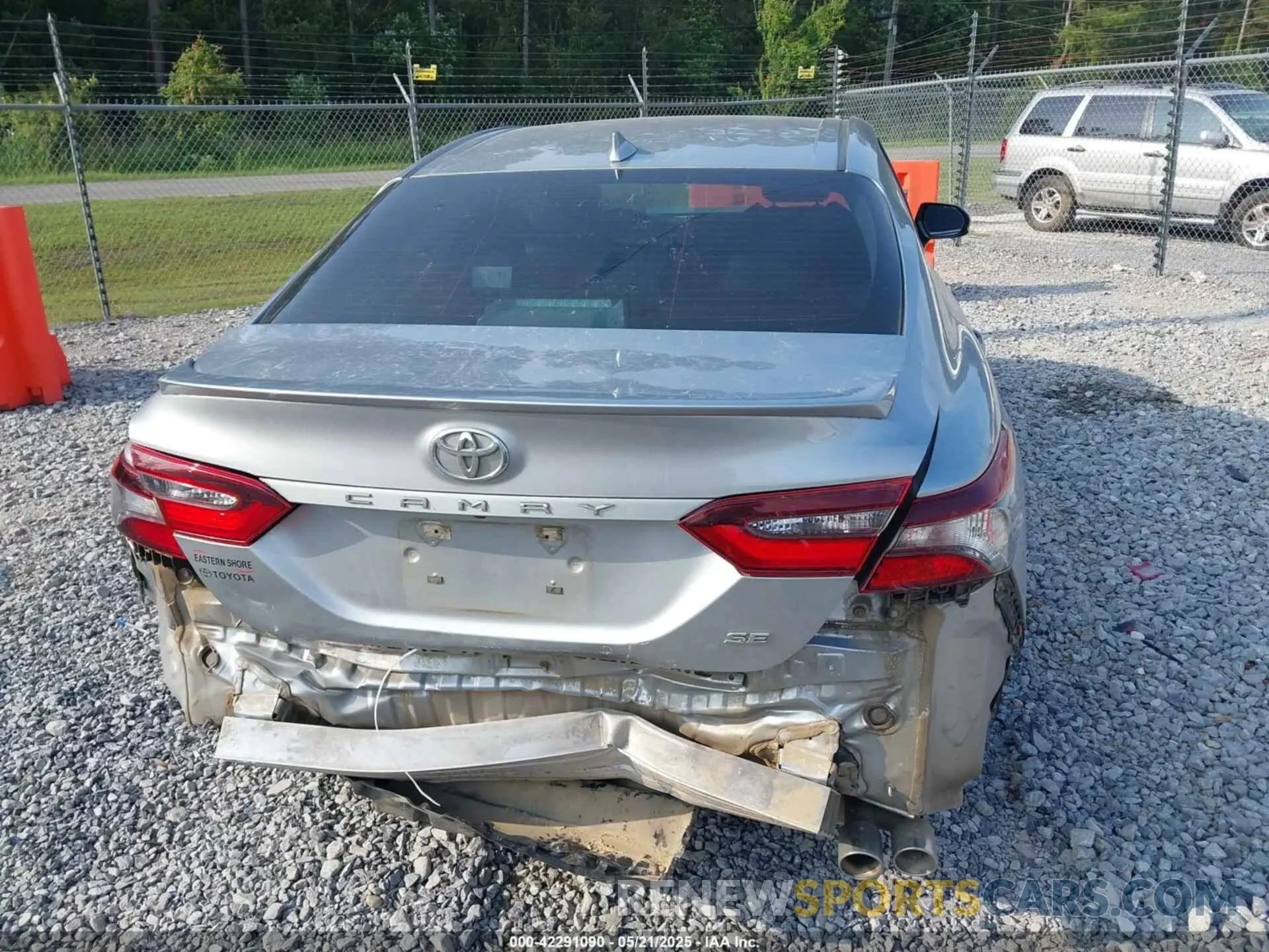 17 Photograph of a damaged car 4T1G11AK2MU556919 TOYOTA CAMRY 2021