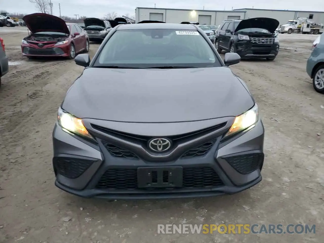 5 Photograph of a damaged car 4T1G11AK2MU557732 TOYOTA CAMRY 2021