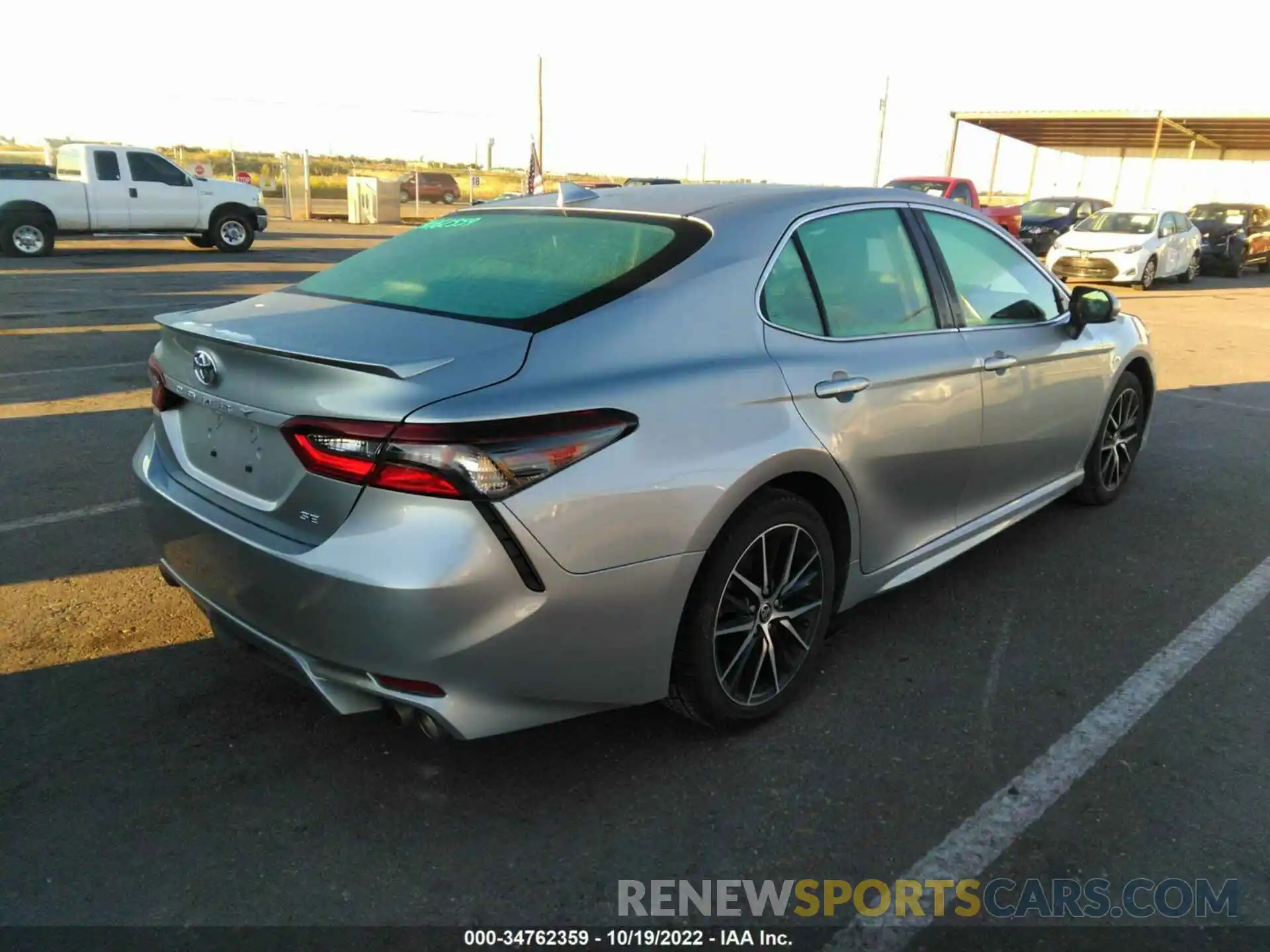 4 Photograph of a damaged car 4T1G11AK2MU560890 TOYOTA CAMRY 2021