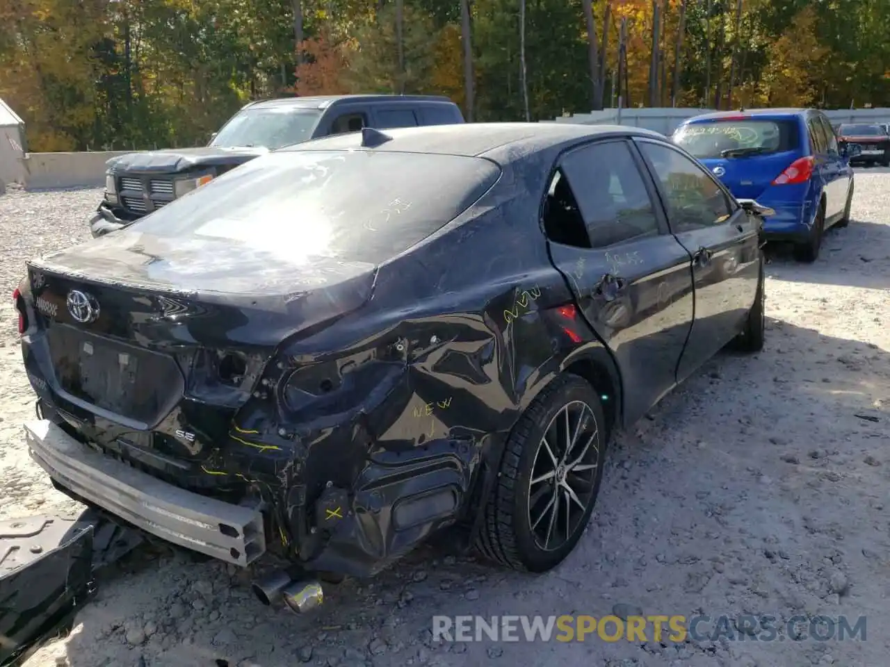 4 Photograph of a damaged car 4T1G11AK2MU566236 TOYOTA CAMRY 2021