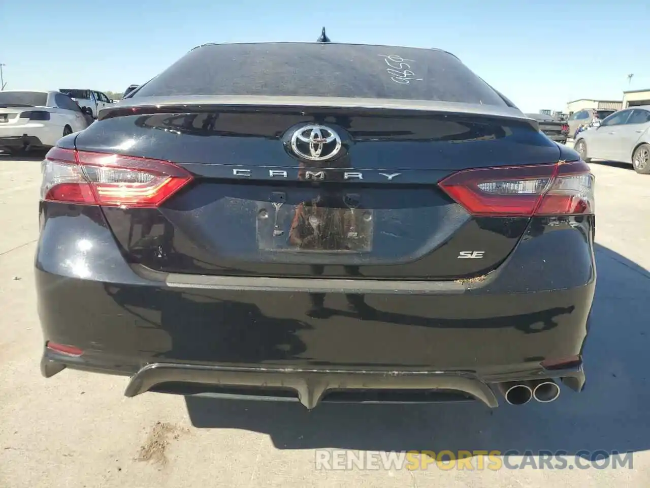 6 Photograph of a damaged car 4T1G11AK2MU574952 TOYOTA CAMRY 2021