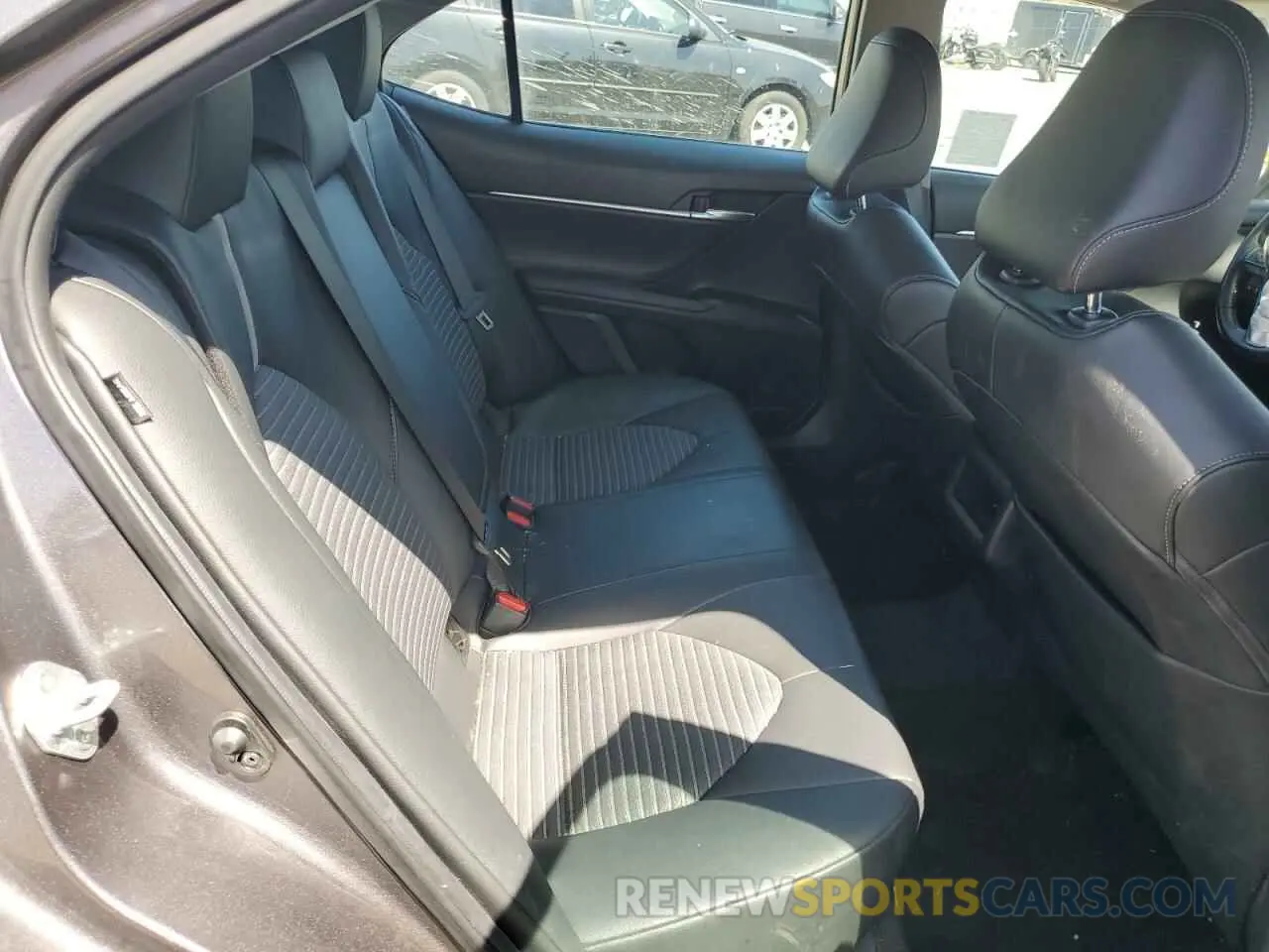 10 Photograph of a damaged car 4T1G11AK2MU600899 TOYOTA CAMRY 2021