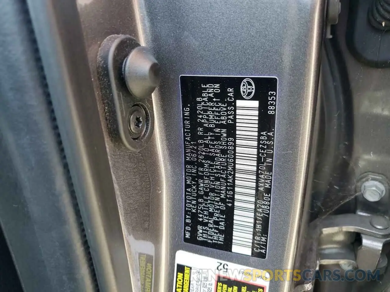 12 Photograph of a damaged car 4T1G11AK2MU600899 TOYOTA CAMRY 2021