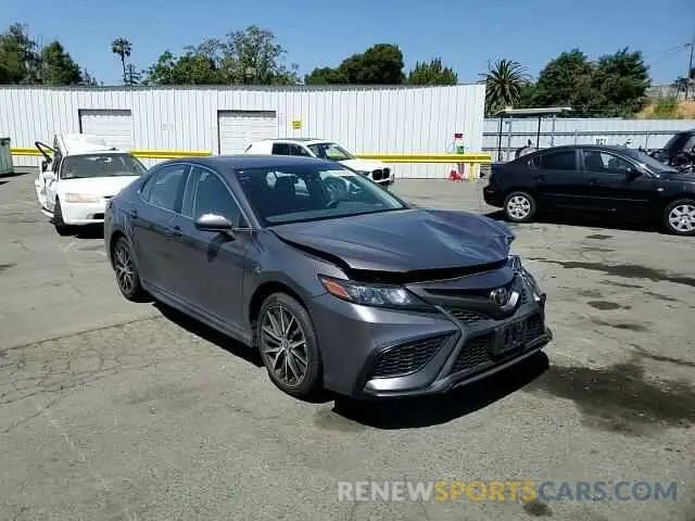 13 Photograph of a damaged car 4T1G11AK2MU600899 TOYOTA CAMRY 2021
