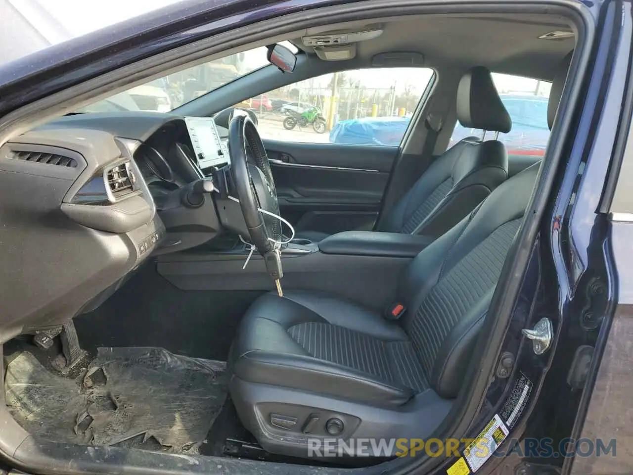 7 Photograph of a damaged car 4T1G11AK3MU402512 TOYOTA CAMRY 2021