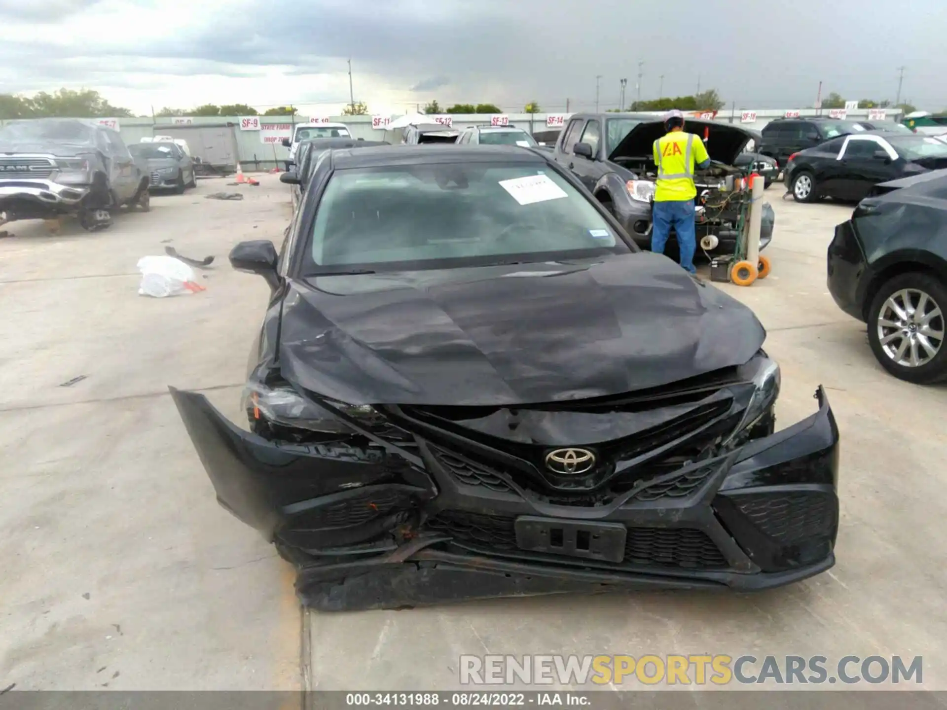 6 Photograph of a damaged car 4T1G11AK3MU403076 TOYOTA CAMRY 2021