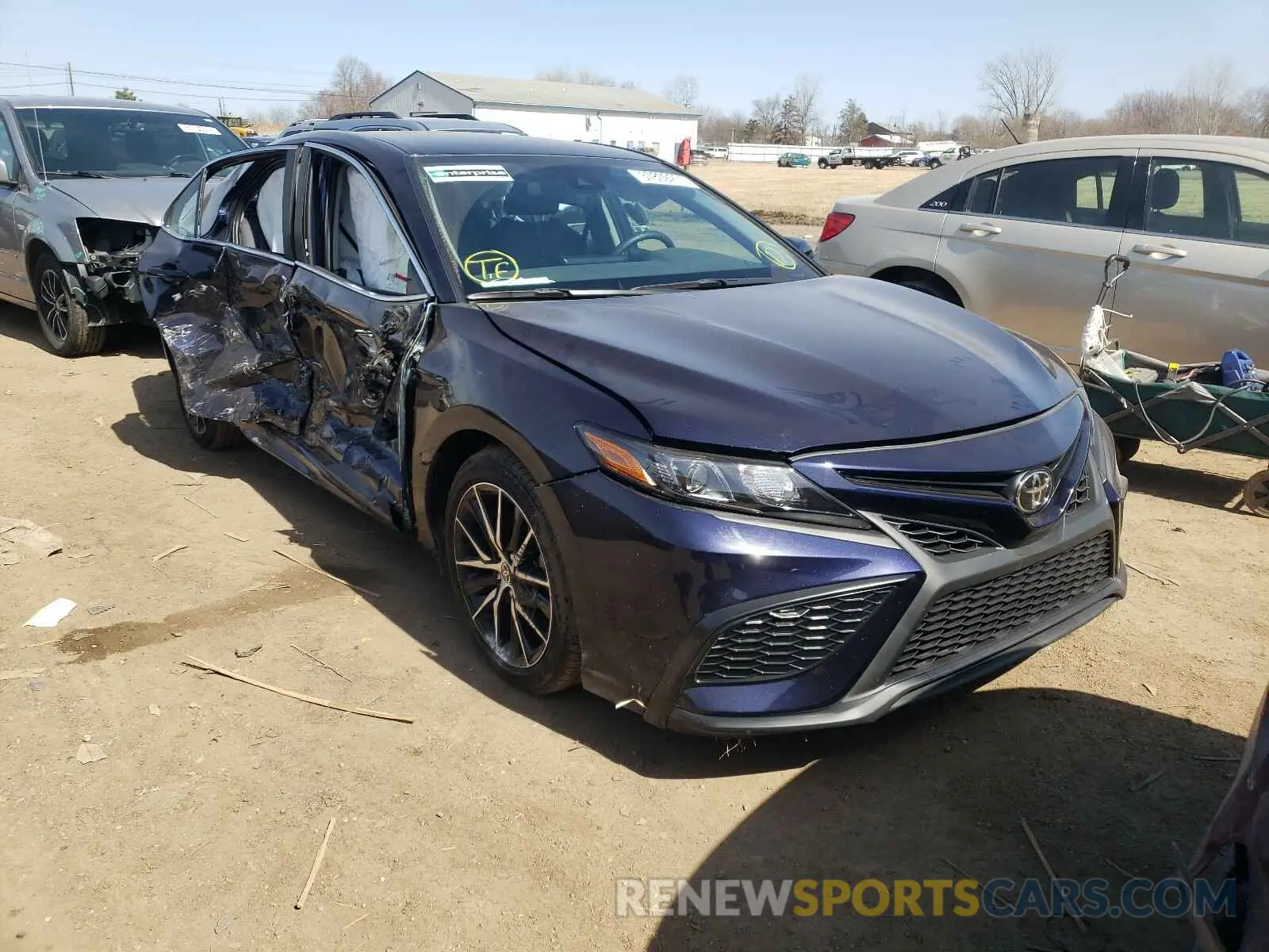 1 Photograph of a damaged car 4T1G11AK3MU408925 TOYOTA CAMRY 2021