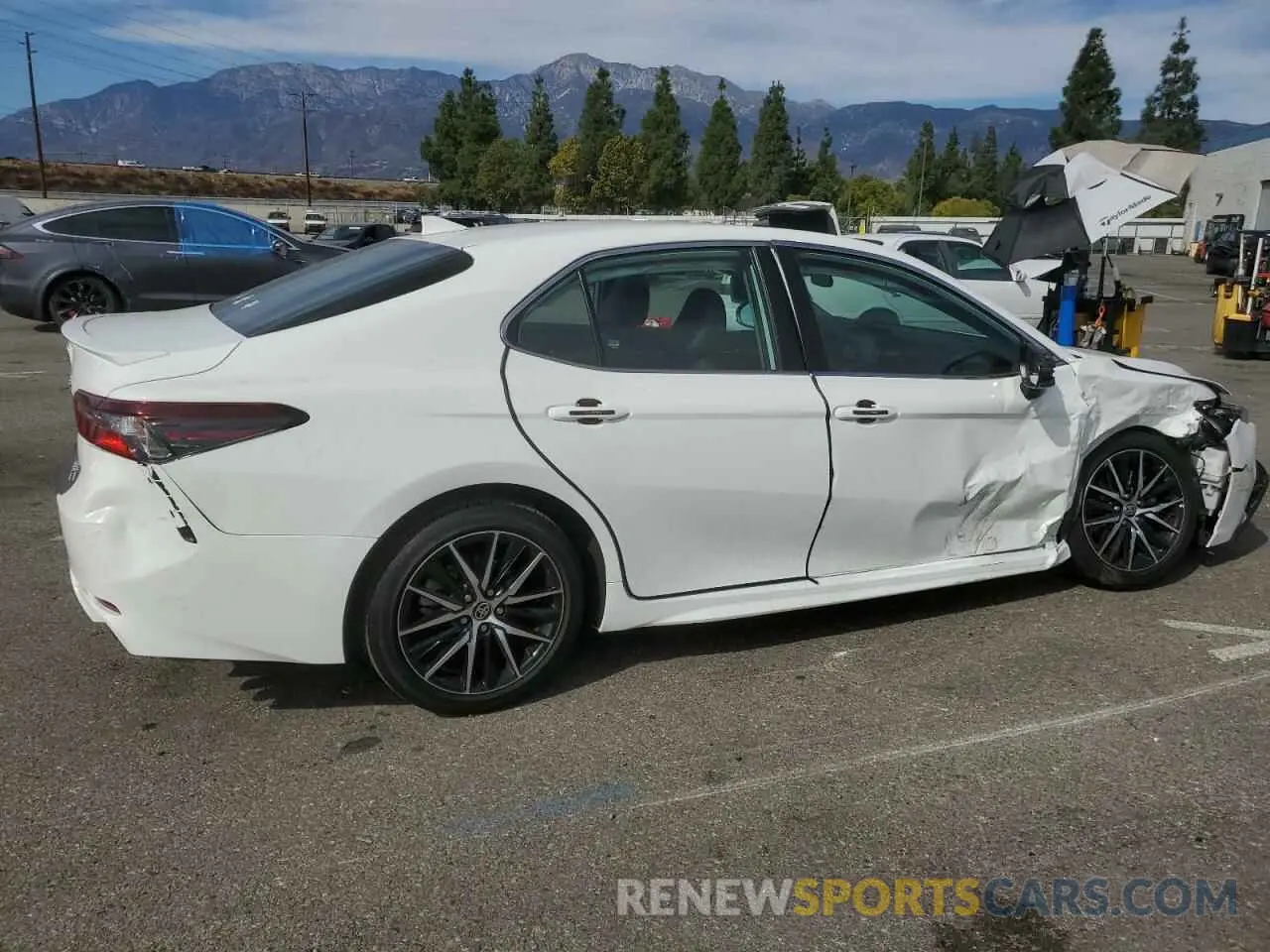 3 Photograph of a damaged car 4T1G11AK3MU421982 TOYOTA CAMRY 2021
