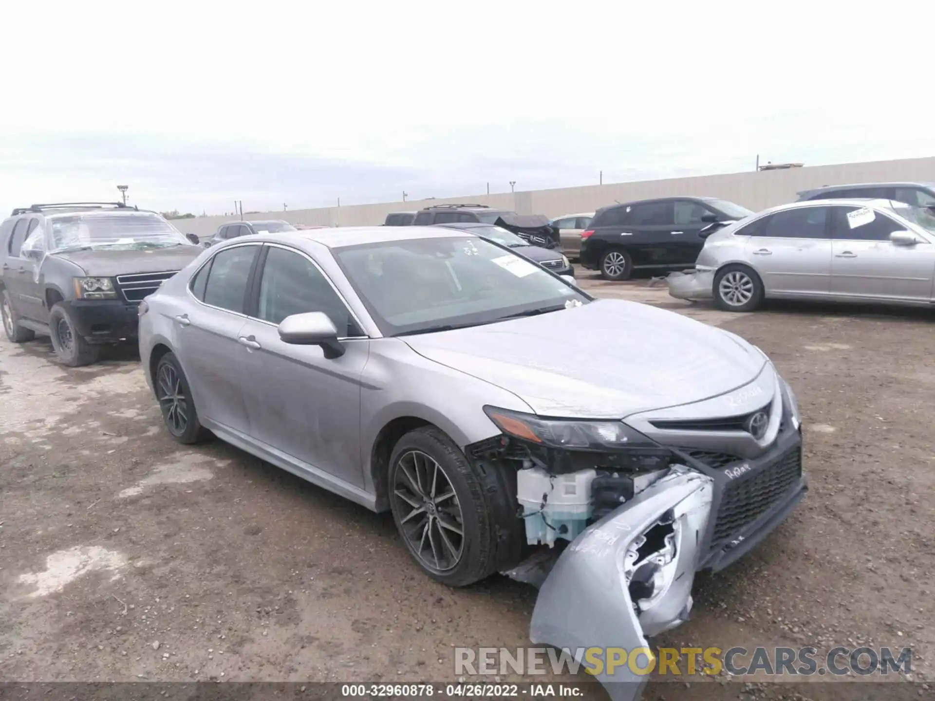 1 Photograph of a damaged car 4T1G11AK3MU446039 TOYOTA CAMRY 2021