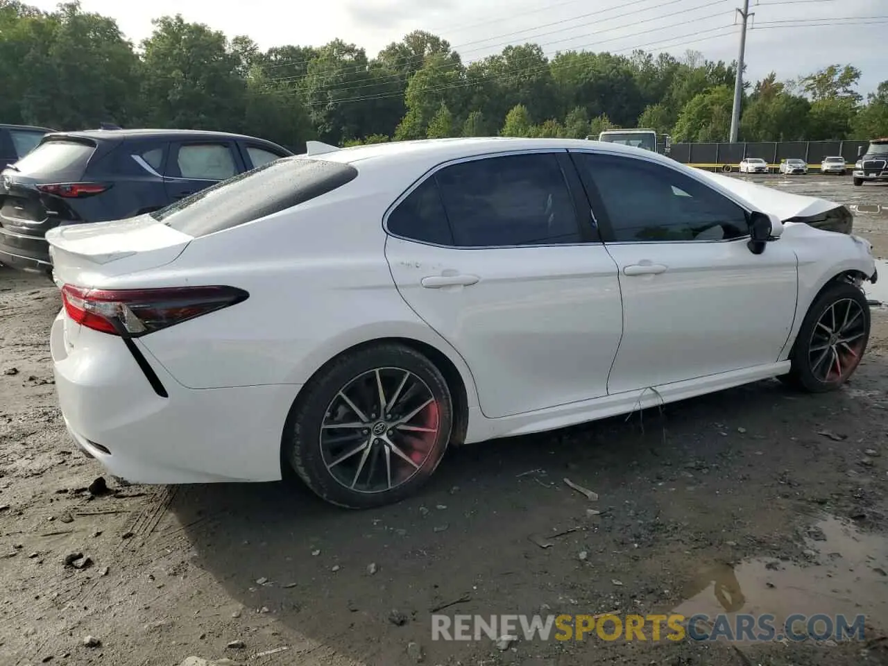 3 Photograph of a damaged car 4T1G11AK3MU446171 TOYOTA CAMRY 2021