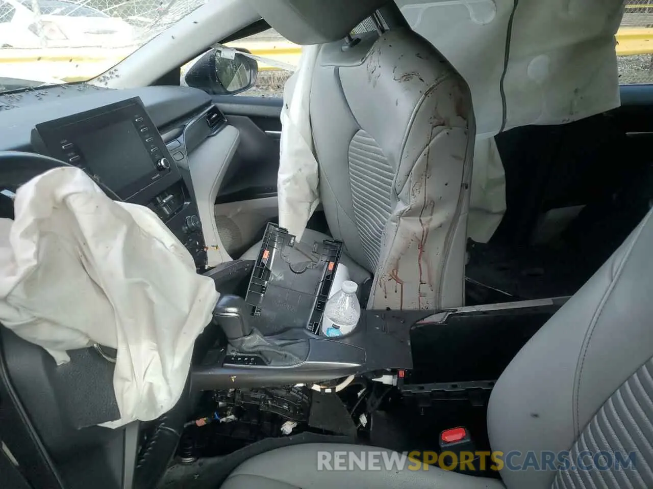 7 Photograph of a damaged car 4T1G11AK3MU446171 TOYOTA CAMRY 2021