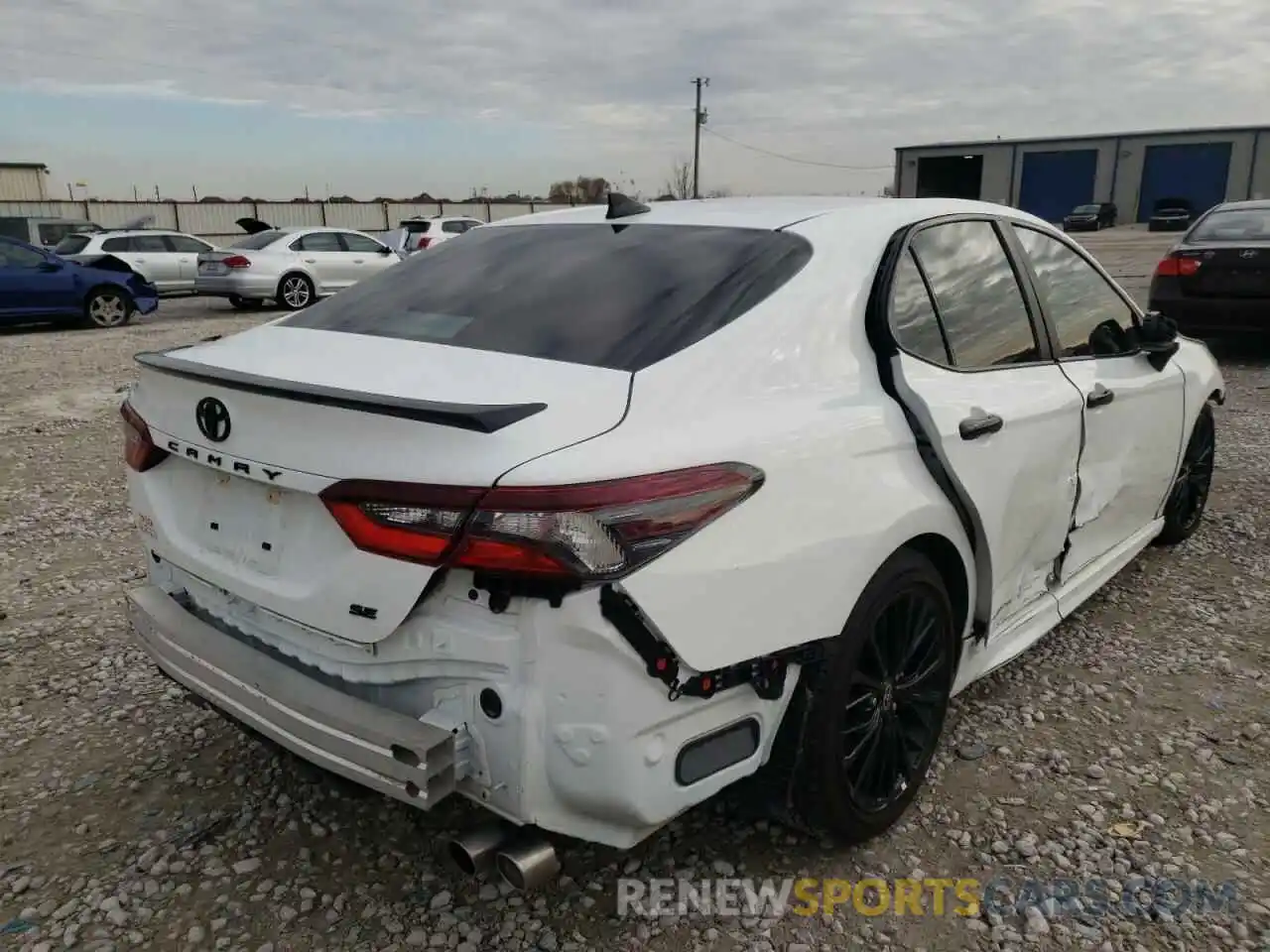 4 Photograph of a damaged car 4T1G11AK3MU451144 TOYOTA CAMRY 2021