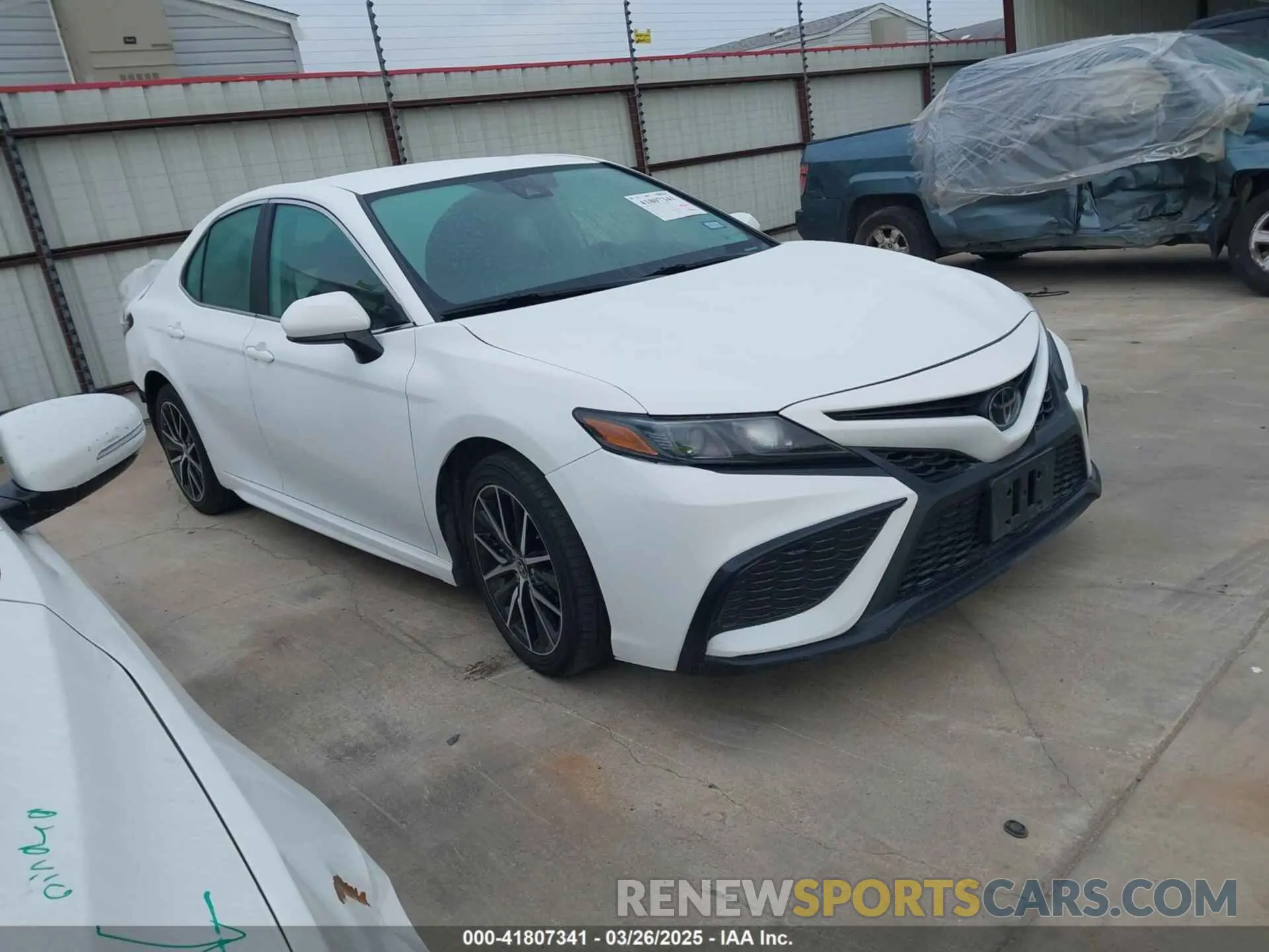 1 Photograph of a damaged car 4T1G11AK3MU451421 TOYOTA CAMRY 2021