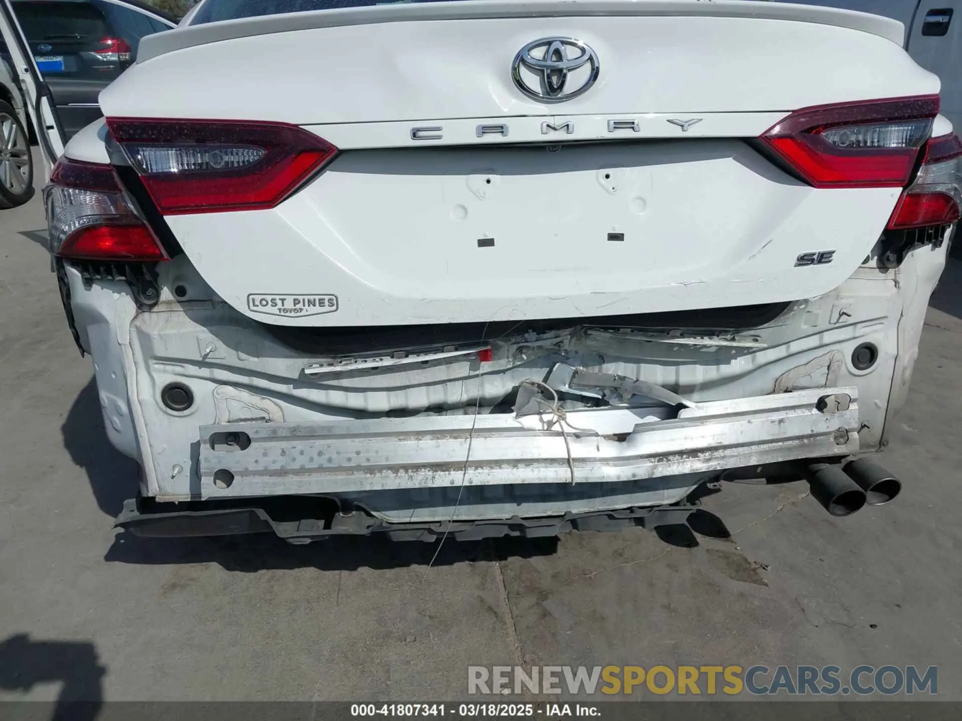 6 Photograph of a damaged car 4T1G11AK3MU451421 TOYOTA CAMRY 2021
