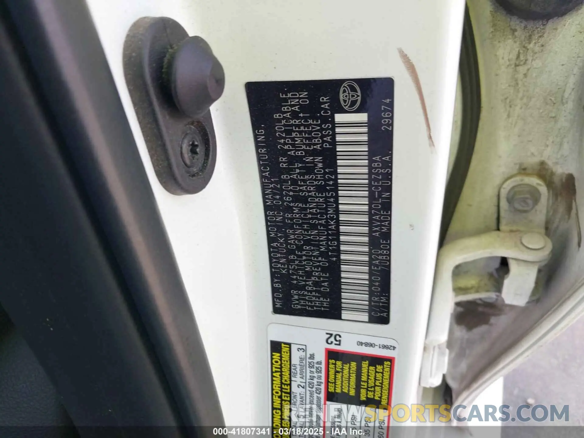 9 Photograph of a damaged car 4T1G11AK3MU451421 TOYOTA CAMRY 2021