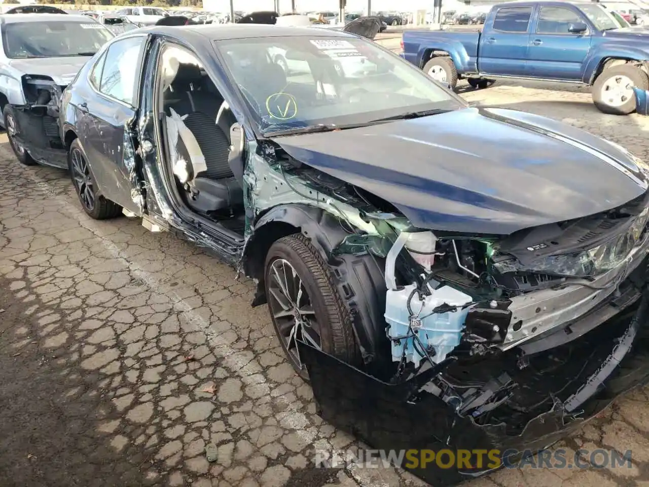 9 Photograph of a damaged car 4T1G11AK3MU456179 TOYOTA CAMRY 2021