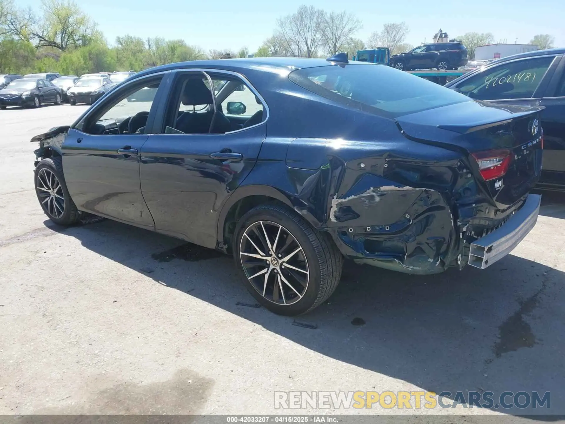 3 Photograph of a damaged car 4T1G11AK3MU462290 TOYOTA CAMRY 2021