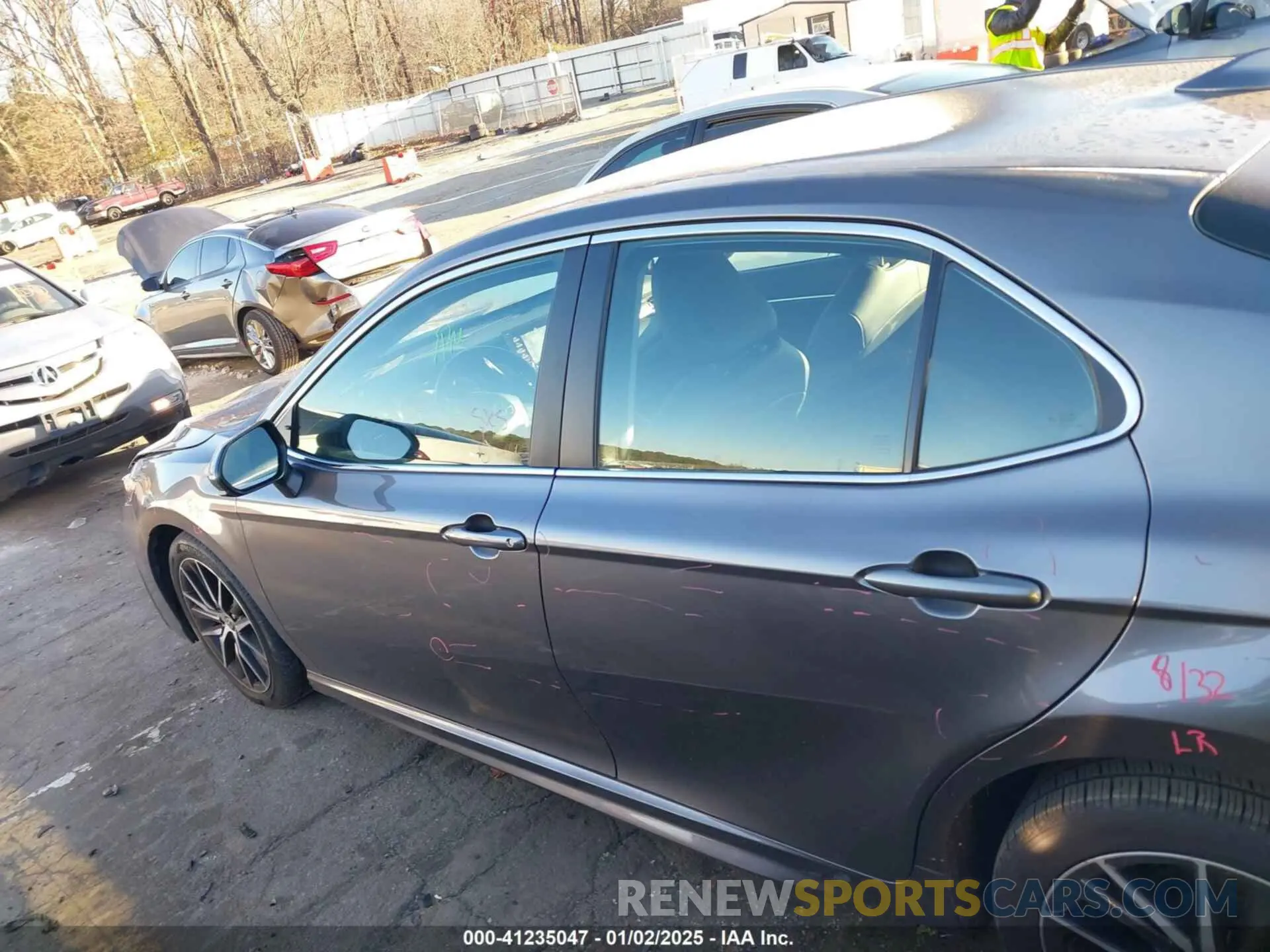 15 Photograph of a damaged car 4T1G11AK3MU472396 TOYOTA CAMRY 2021