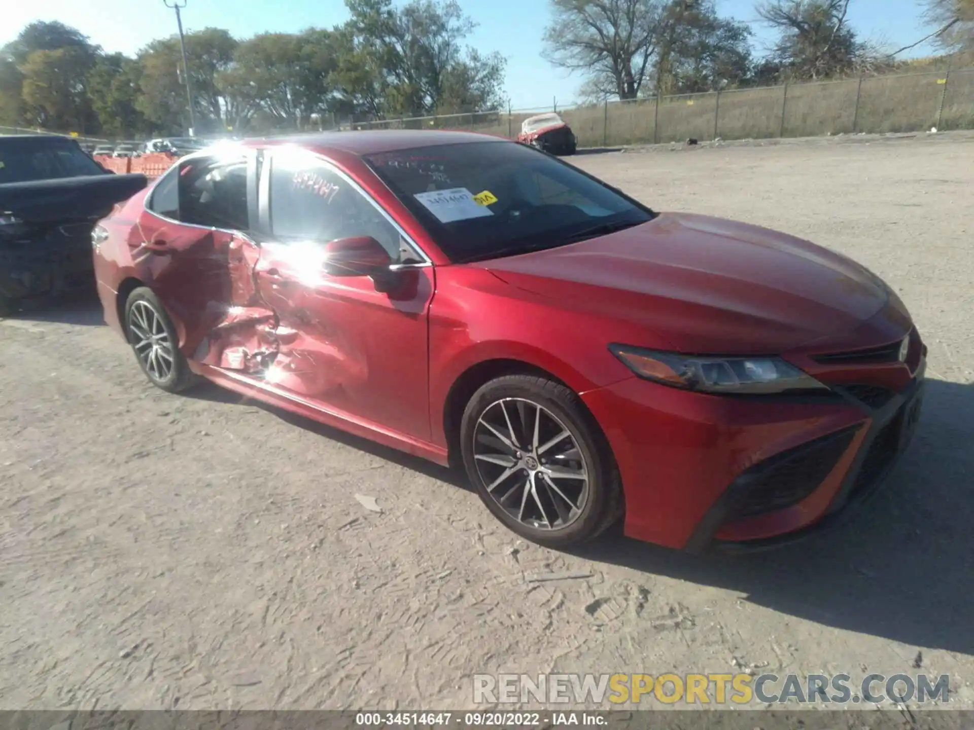 1 Photograph of a damaged car 4T1G11AK3MU474956 TOYOTA CAMRY 2021