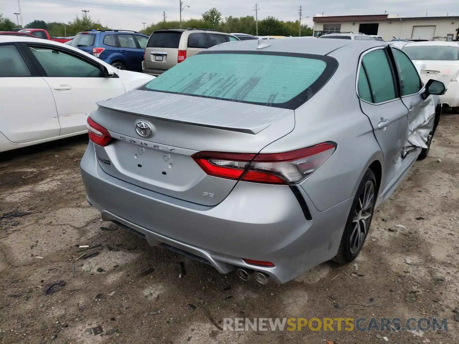 4 Photograph of a damaged car 4T1G11AK3MU488534 TOYOTA CAMRY 2021