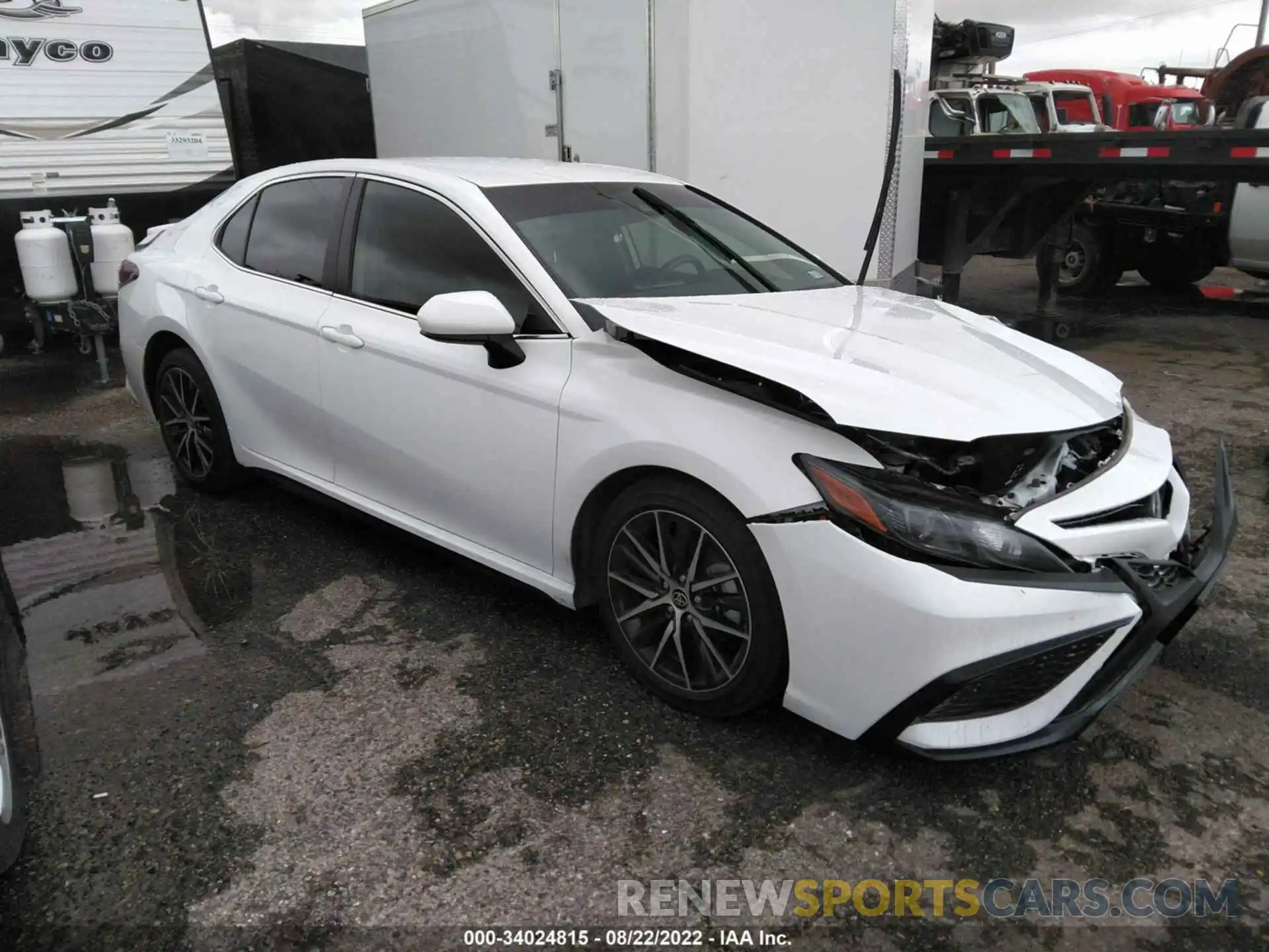 1 Photograph of a damaged car 4T1G11AK3MU491630 TOYOTA CAMRY 2021