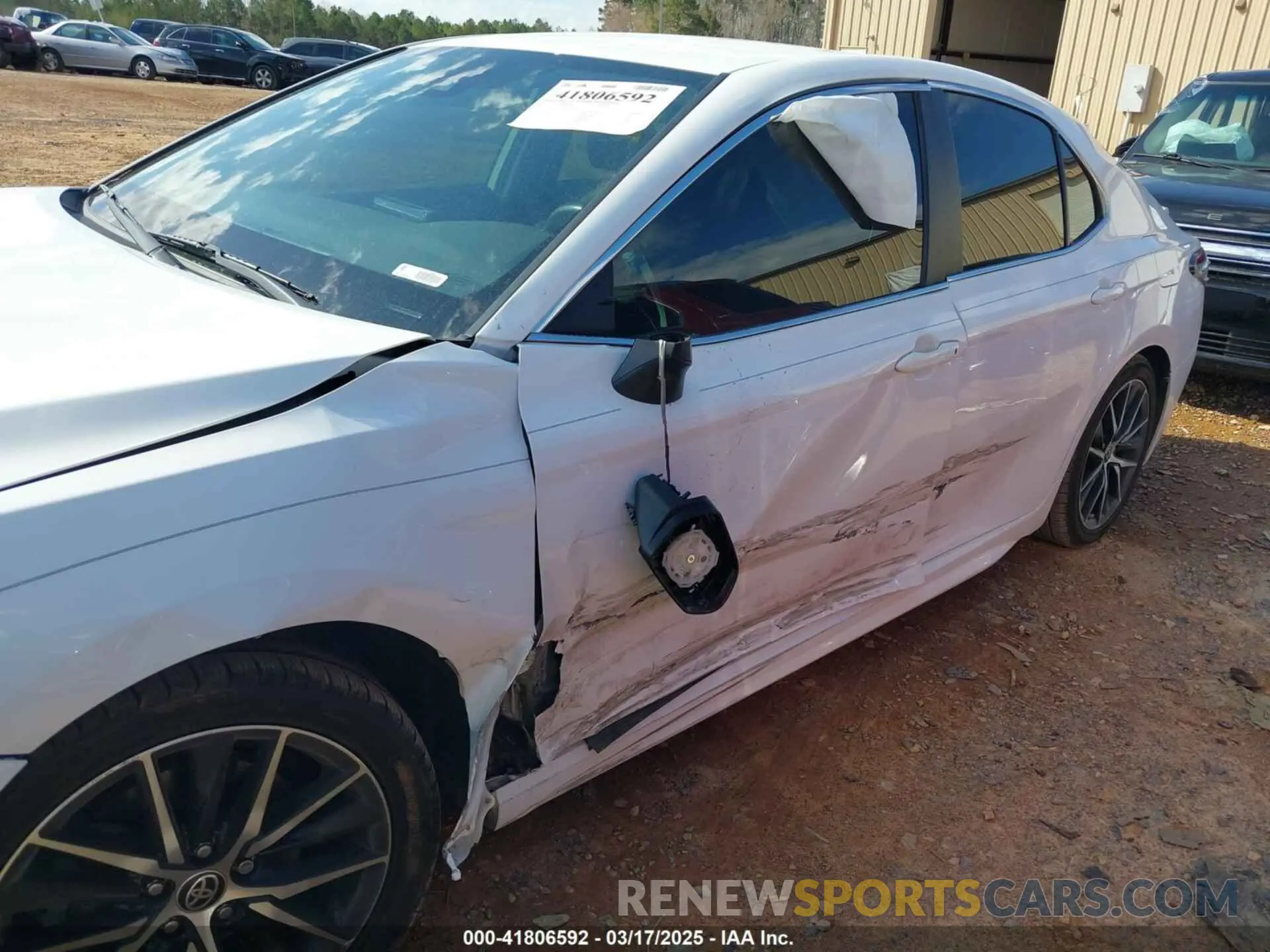 6 Photograph of a damaged car 4T1G11AK3MU513464 TOYOTA CAMRY 2021