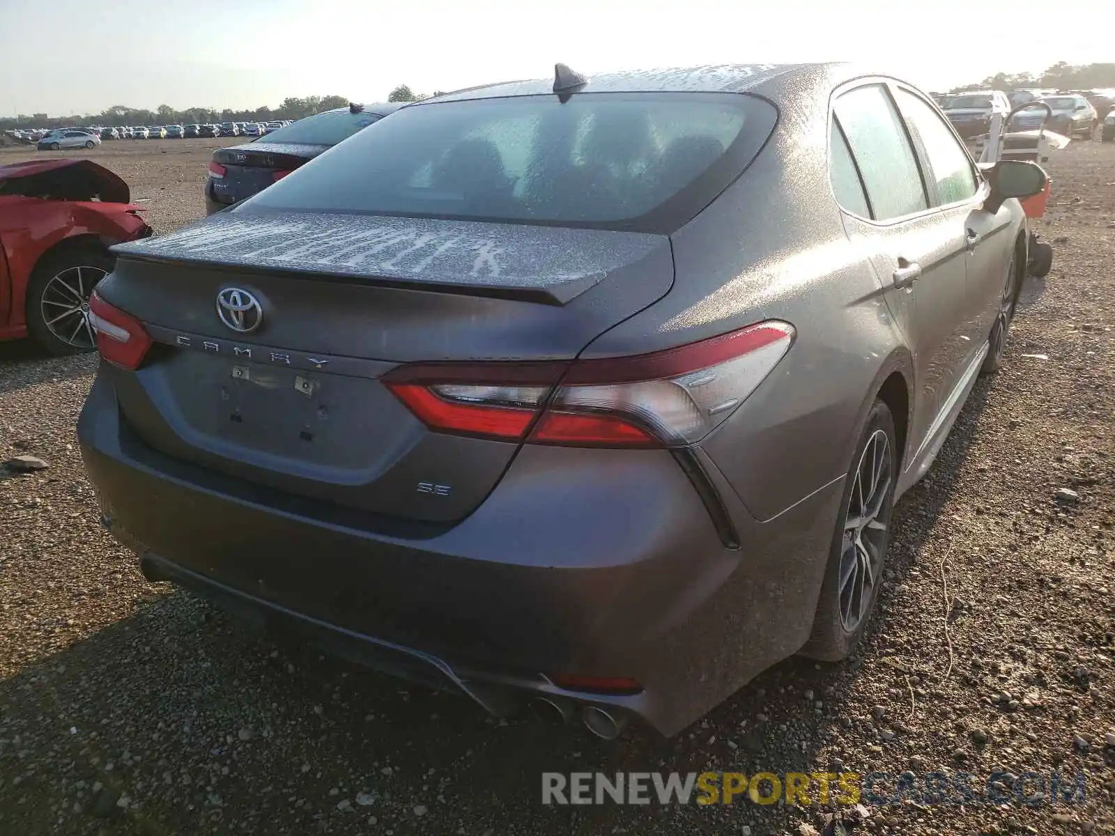 4 Photograph of a damaged car 4T1G11AK3MU516395 TOYOTA CAMRY 2021